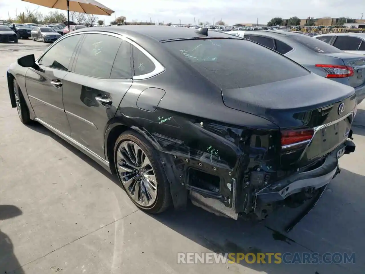 3 Photograph of a damaged car JTHB51FF1K5009032 LEXUS LS500 2019