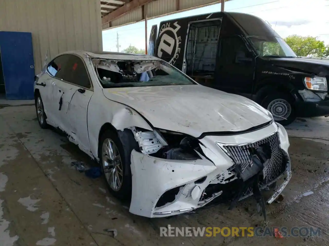 1 Photograph of a damaged car JTHB51FF6K5009446 LEXUS LS500 2019