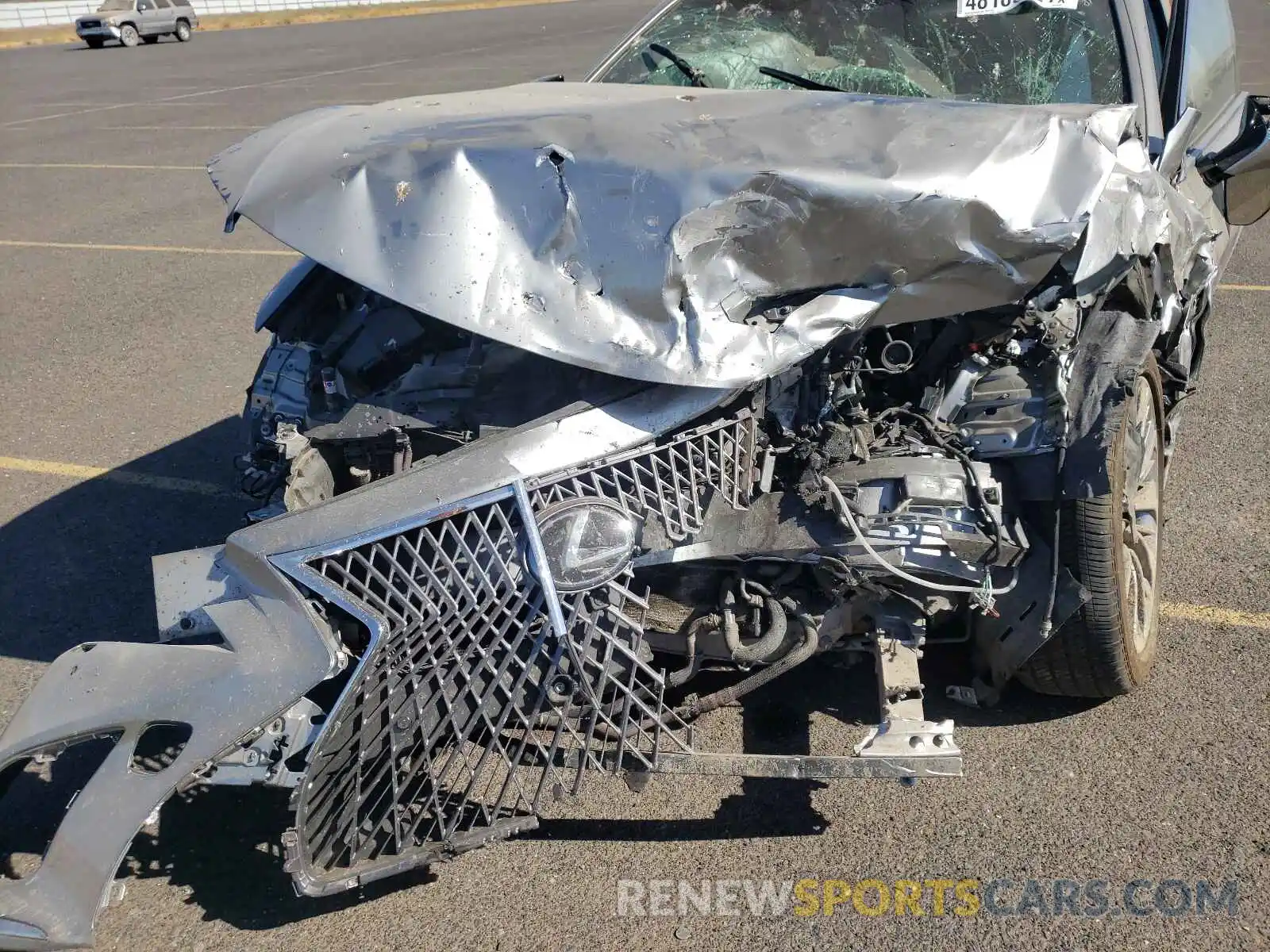 9 Photograph of a damaged car JTHB51FF8K5009366 LEXUS LS500 2019