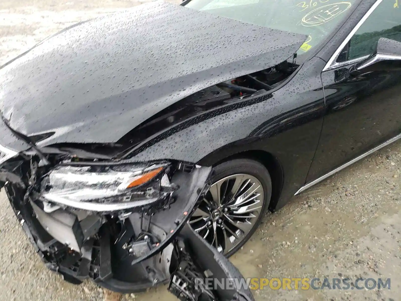 9 Photograph of a damaged car JTHC5LFF2K5007080 LEXUS LS500 2019