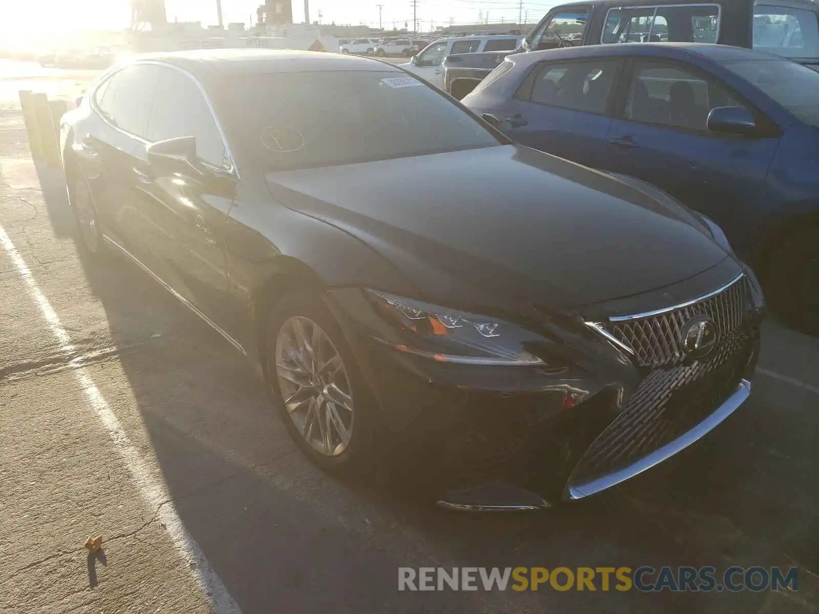 1 Photograph of a damaged car JTHD51FF0L5010599 LEXUS LS500 2020