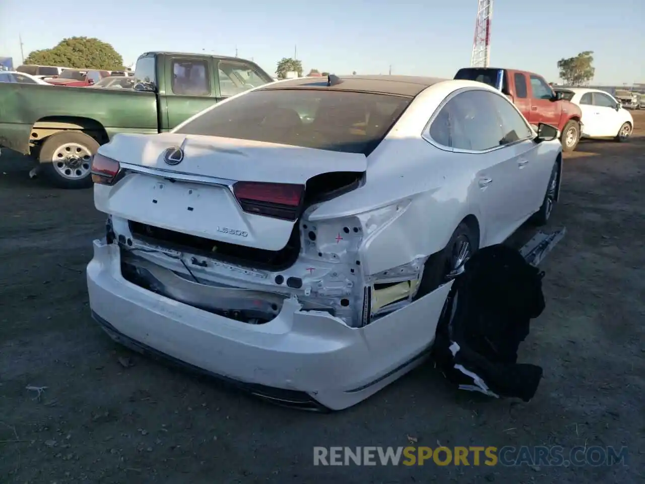 4 Photograph of a damaged car JTHD51FFXM5013608 LEXUS LS500 2021