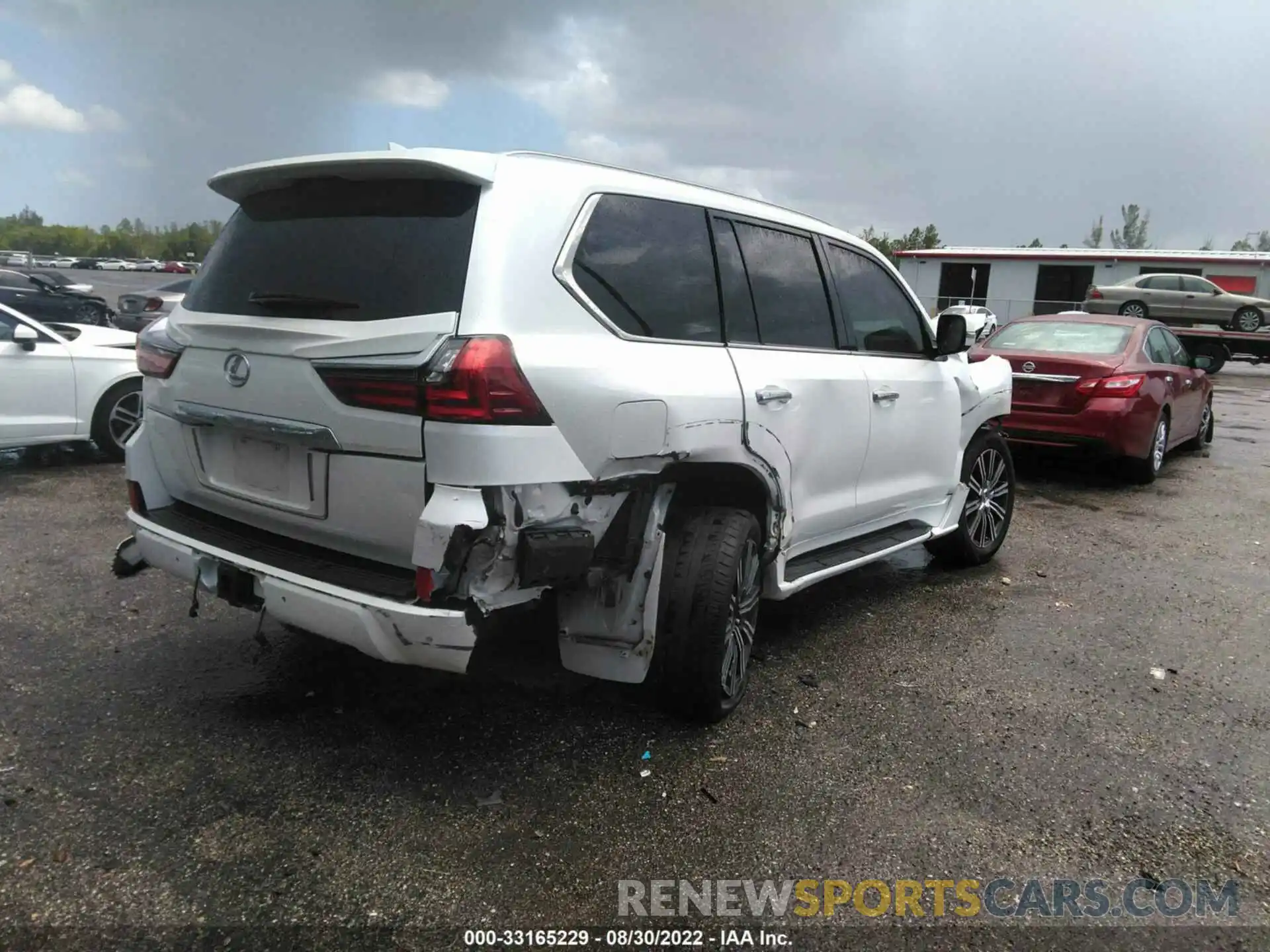 4 Photograph of a damaged car JTJHY7AX0K4294587 LEXUS LX 2019