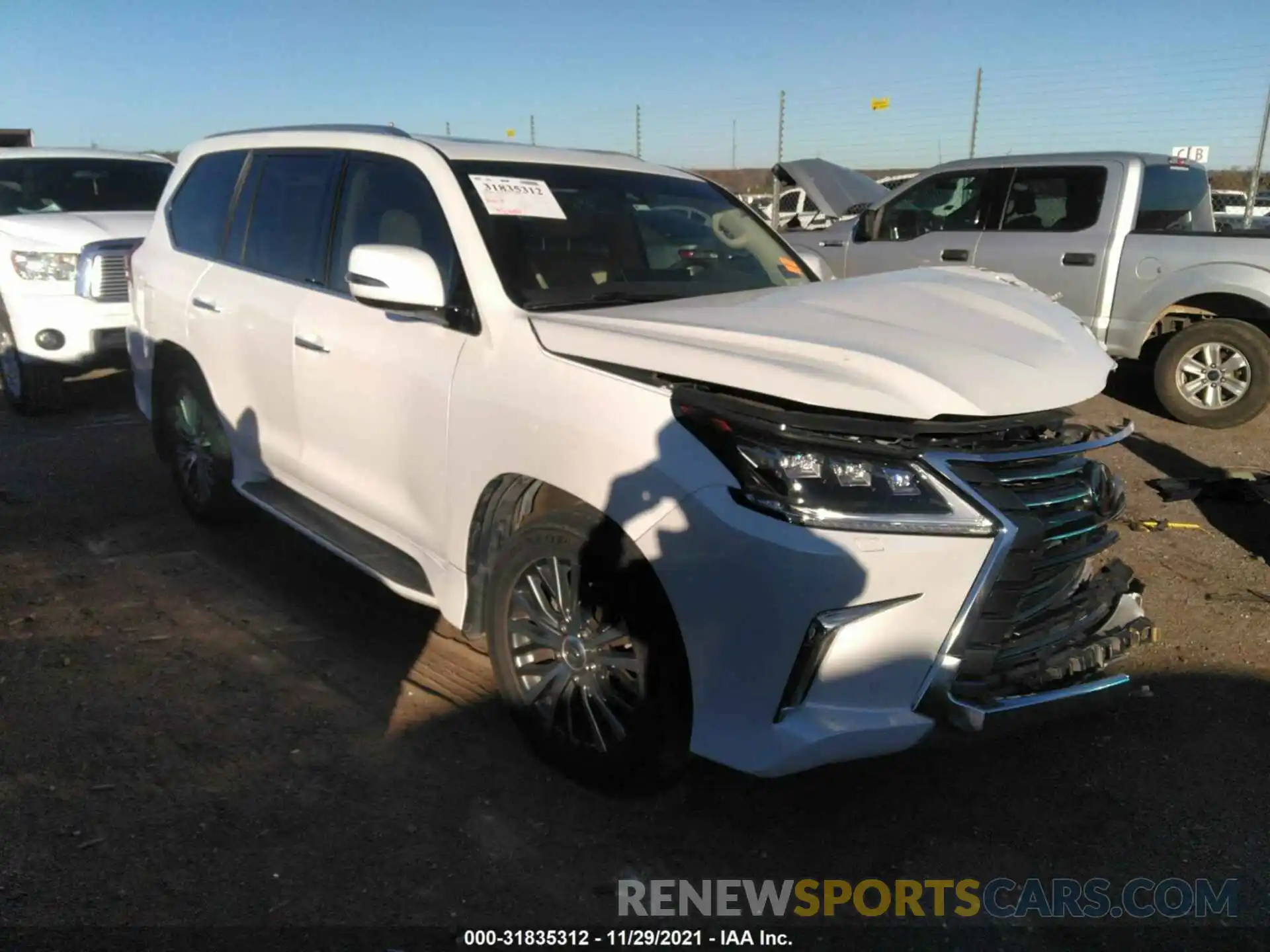 1 Фотография поврежденного автомобиля JTJHY7AX5K4283052 LEXUS LX 2019