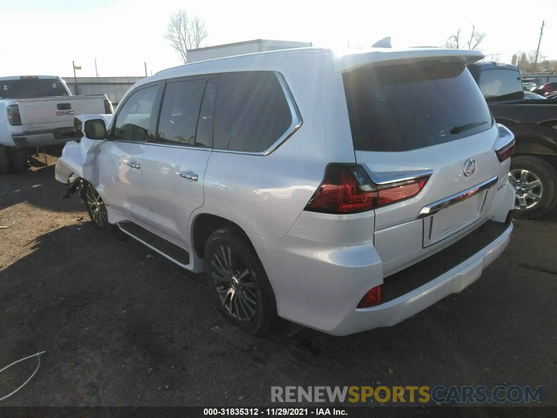 3 Фотография поврежденного автомобиля JTJHY7AX5K4283052 LEXUS LX 2019