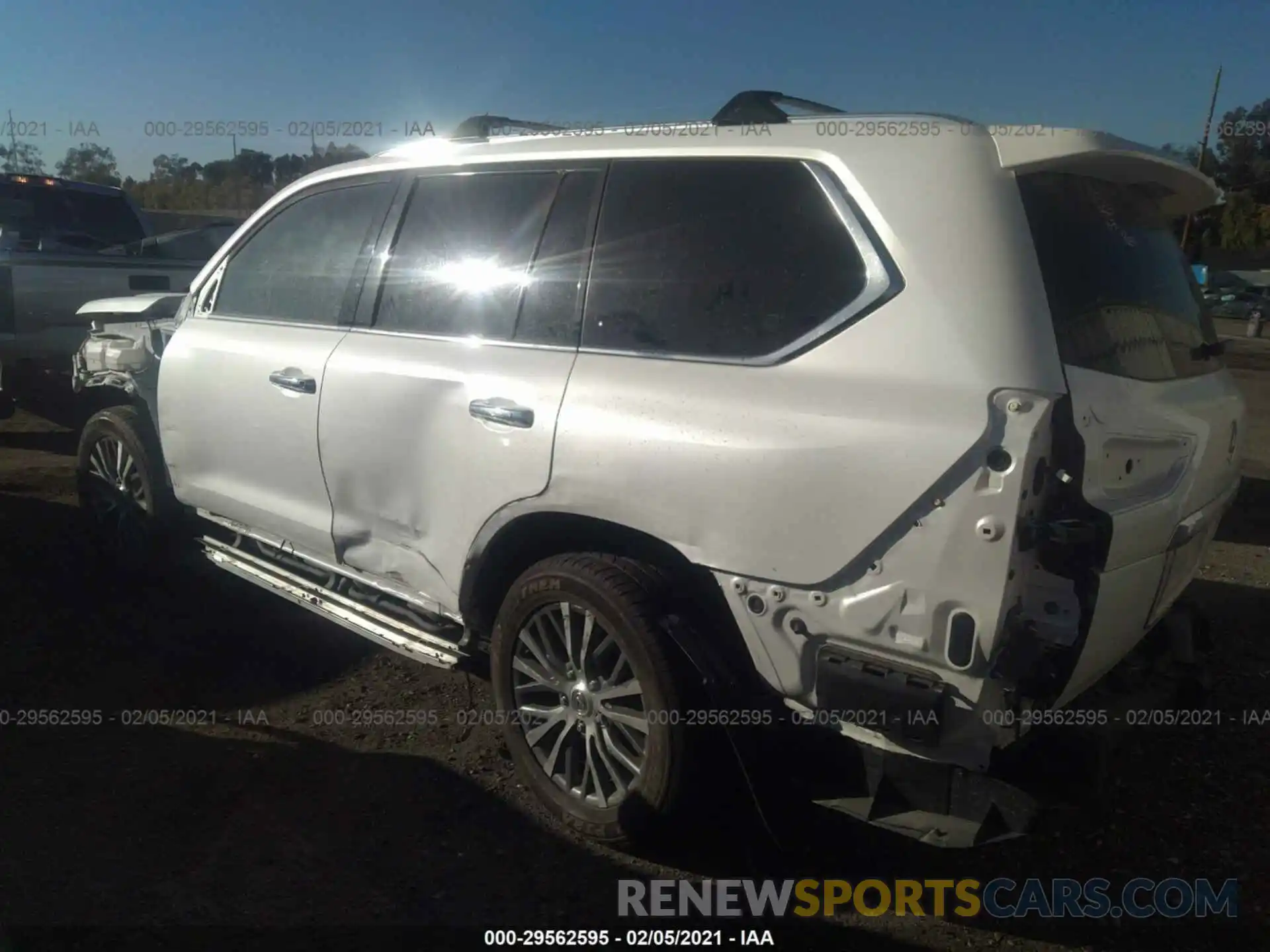 3 Photograph of a damaged car JTJHY7AX6K4291600 LEXUS LX 2019