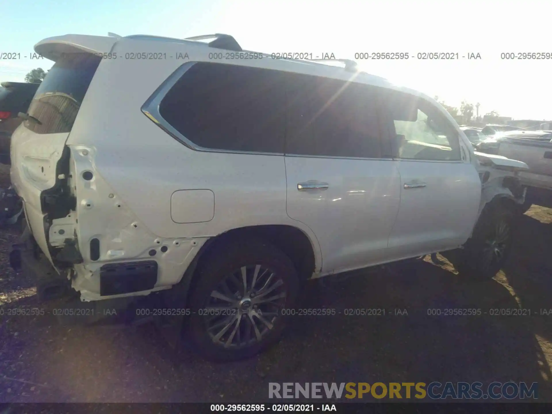 4 Photograph of a damaged car JTJHY7AX6K4291600 LEXUS LX 2019