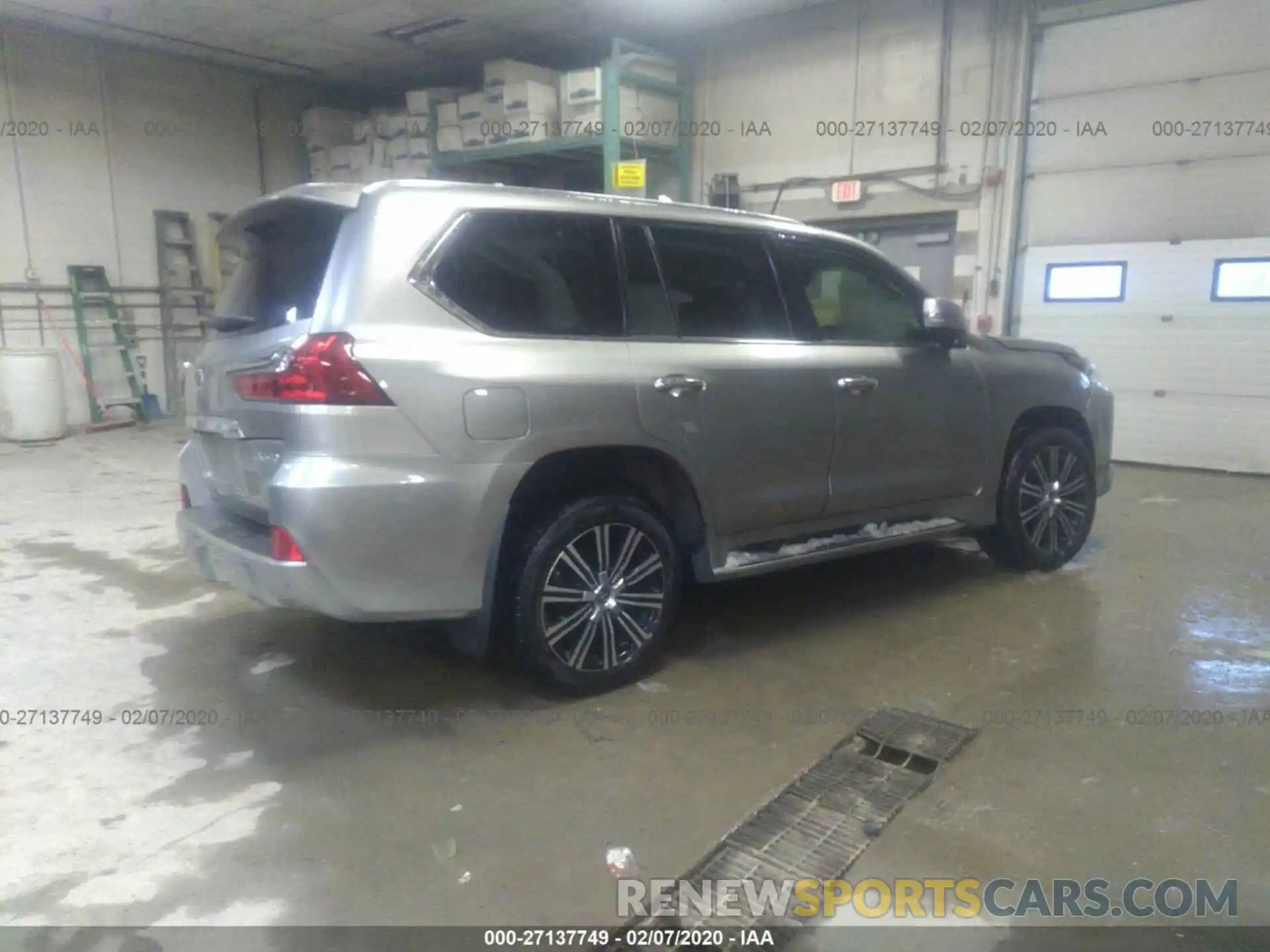 4 Фотография поврежденного автомобиля JTJHY7AX7K4287040 LEXUS LX 2019