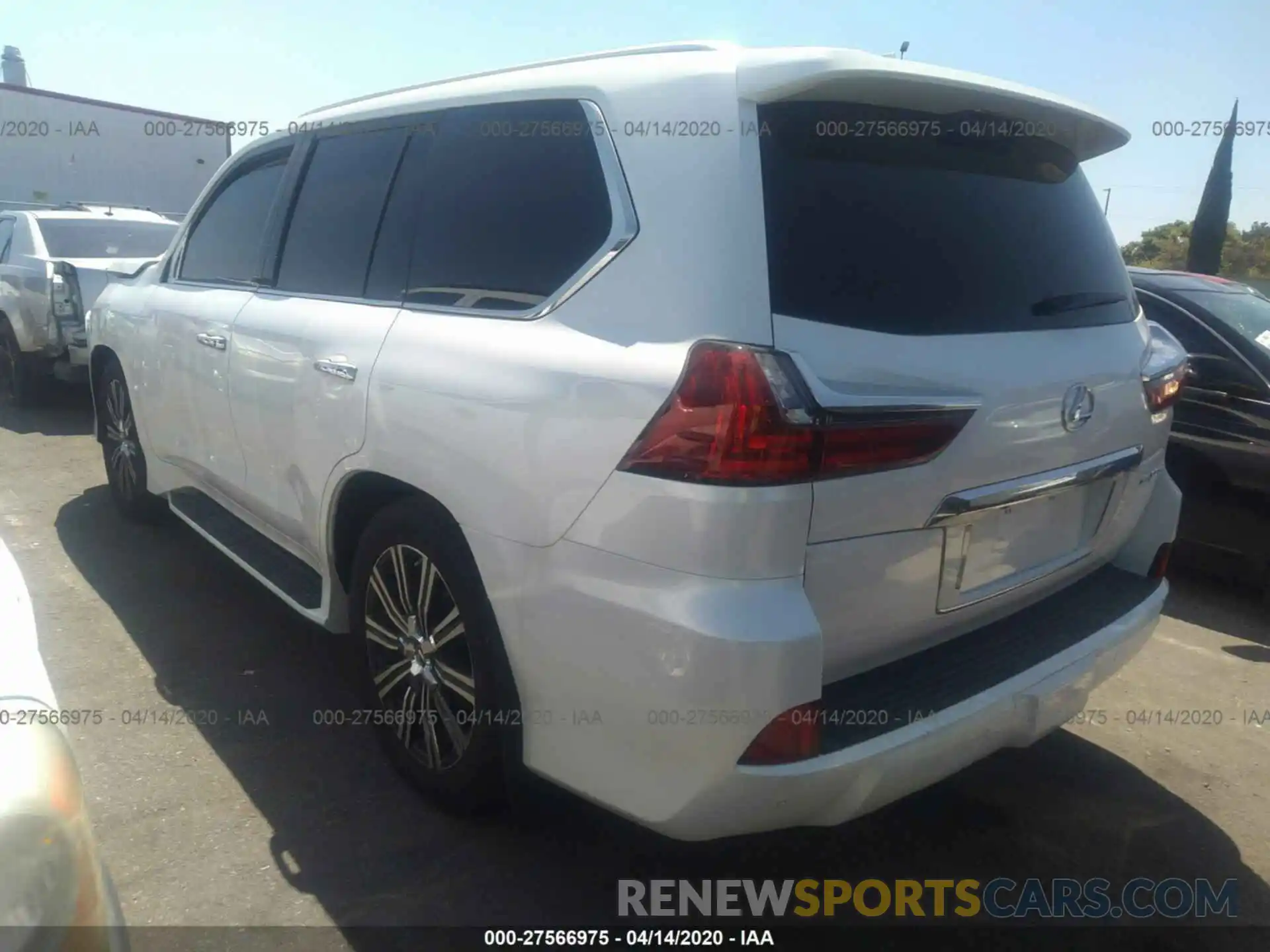 3 Фотография поврежденного автомобиля JTJHY7AX8K4296040 LEXUS LX 2019