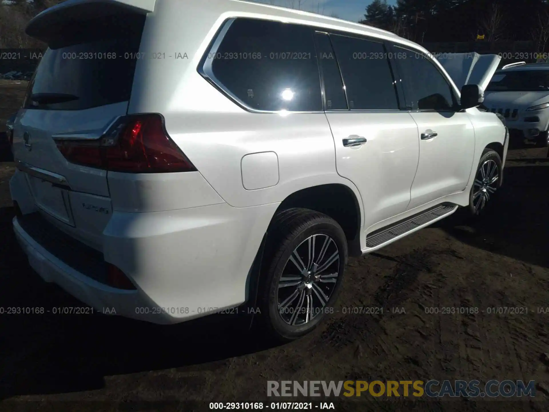 4 Фотография поврежденного автомобиля JTJDY7AX4L4332970 LEXUS LX 2020