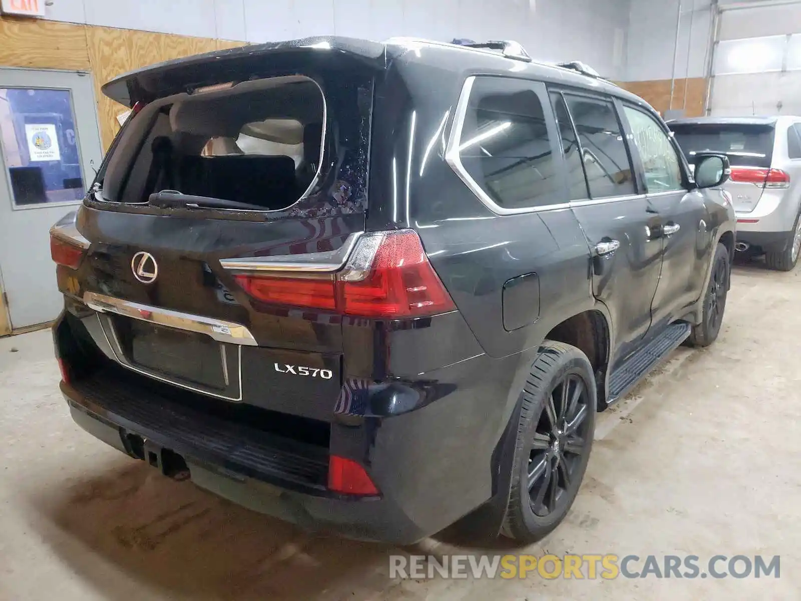 4 Фотография поврежденного автомобиля JTJHY7AX2K4294669 LEXUS LX570 2019