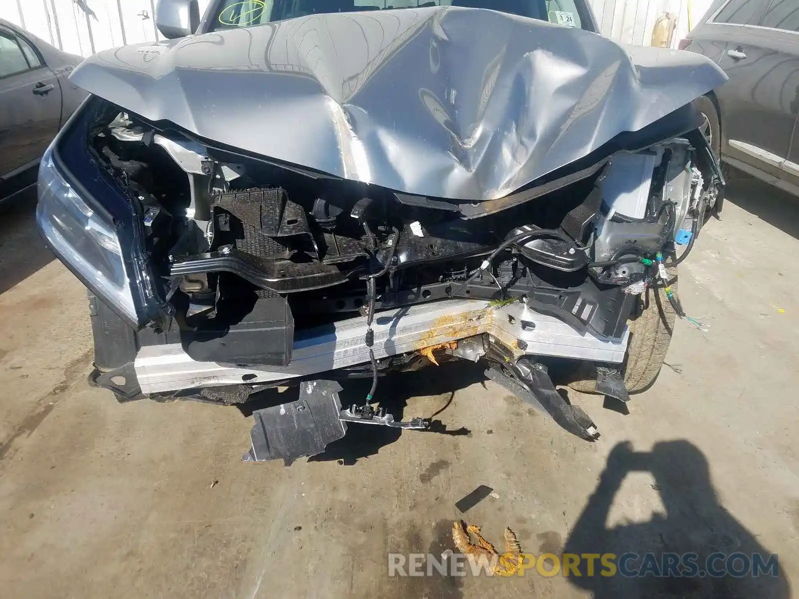 9 Photograph of a damaged car JTJHY7AX4K4308216 LEXUS LX570 2019