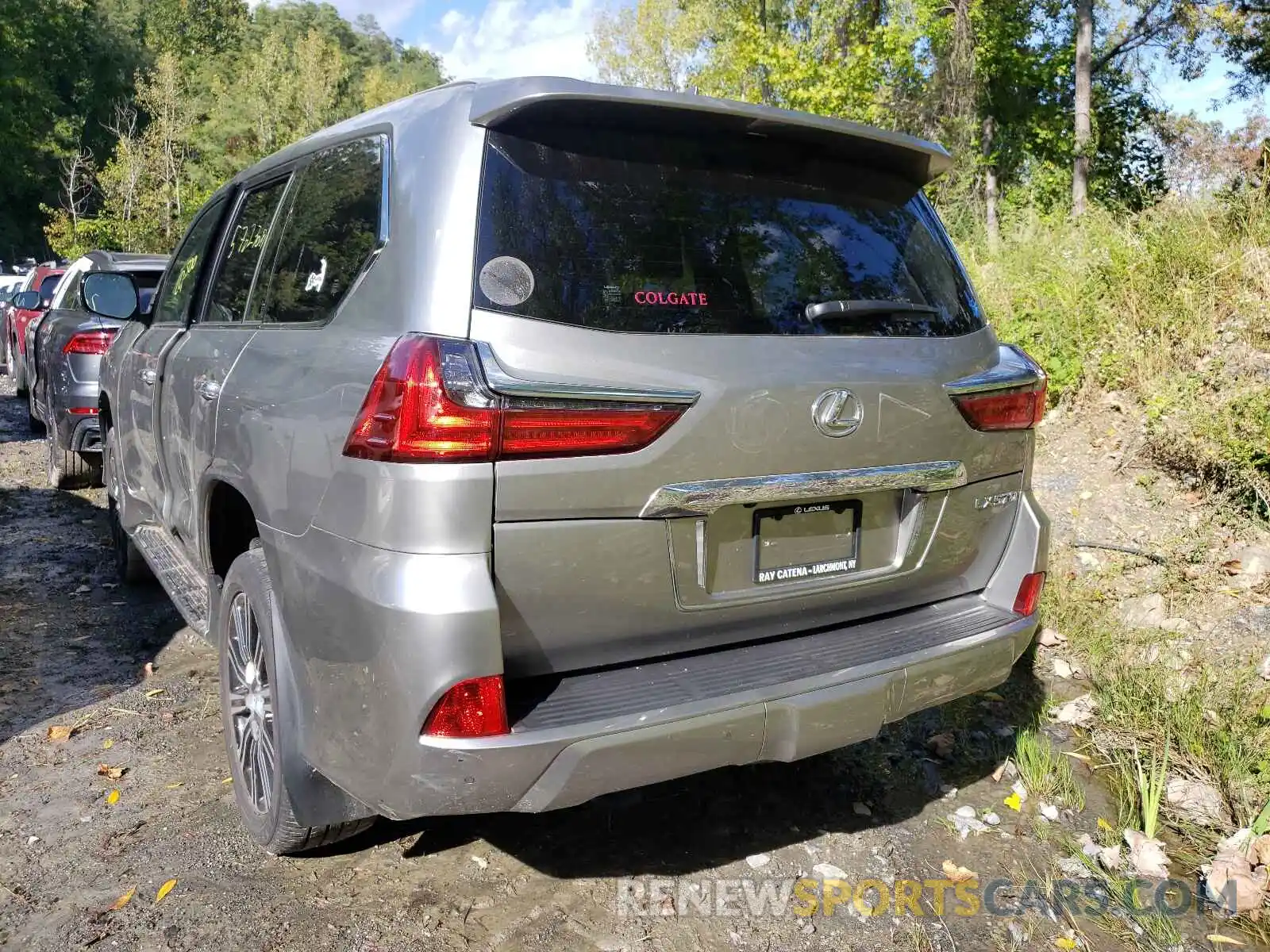 3 Фотография поврежденного автомобиля JTJHY7AX7K4294280 LEXUS LX570 2019