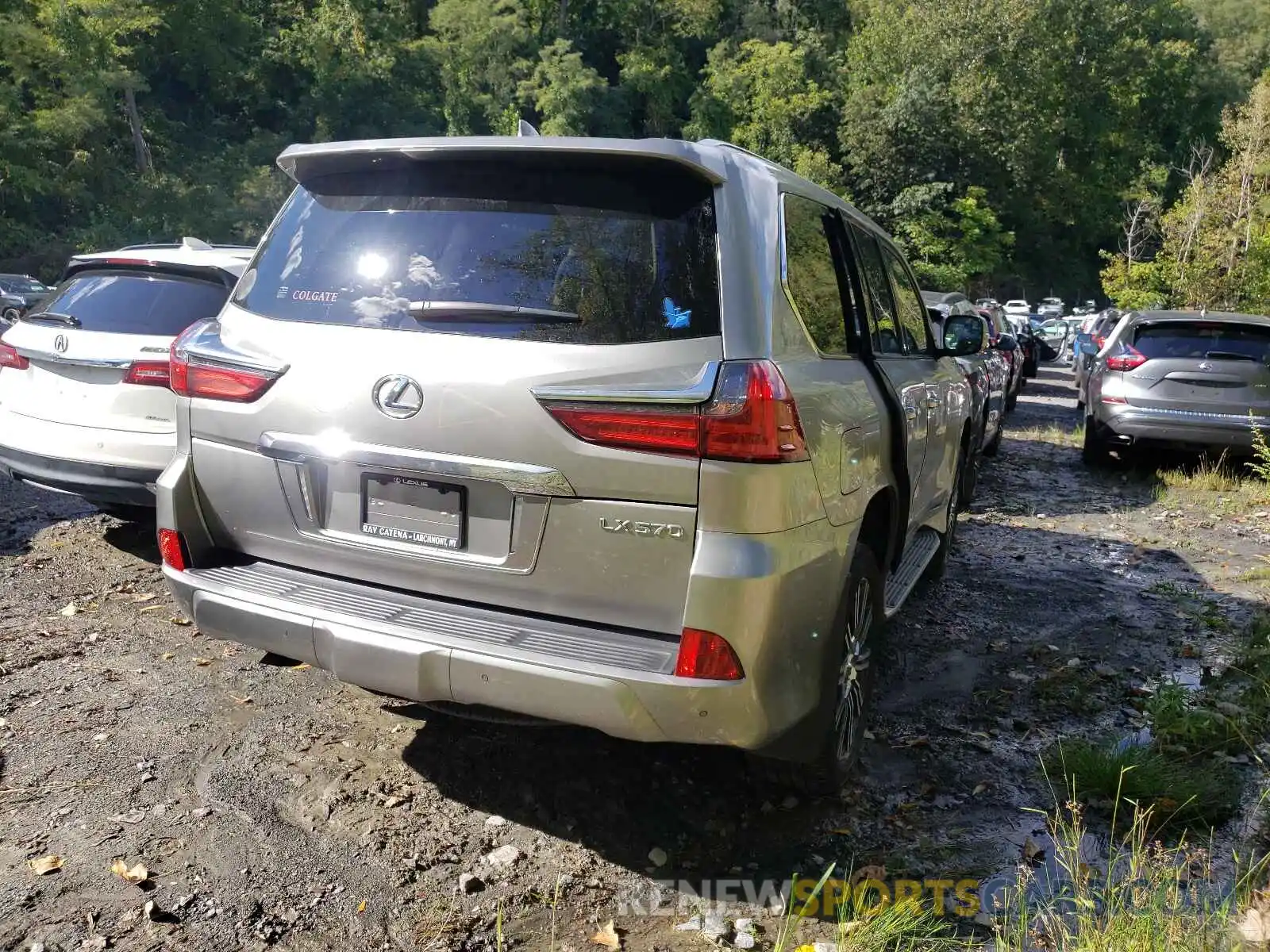 4 Фотография поврежденного автомобиля JTJHY7AX7K4294280 LEXUS LX570 2019