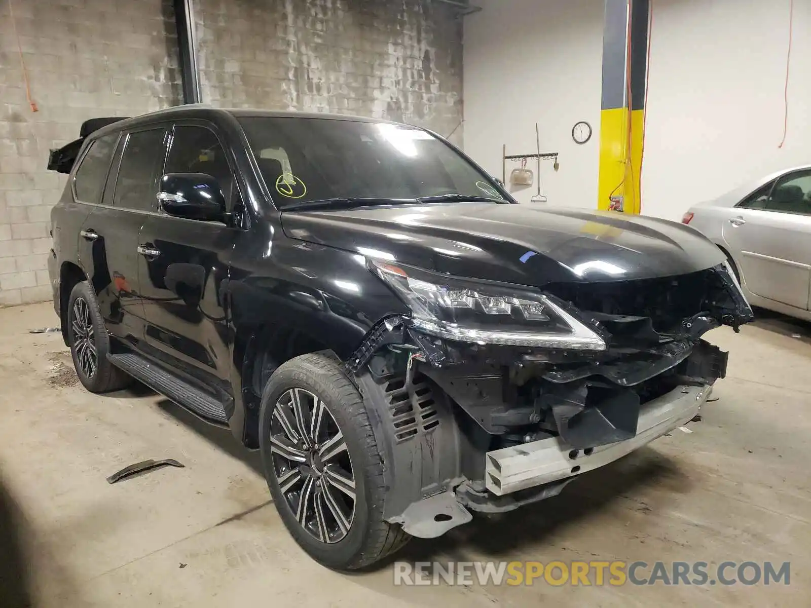 1 Photograph of a damaged car JTJHY7AX8K4283434 LEXUS LX570 2019