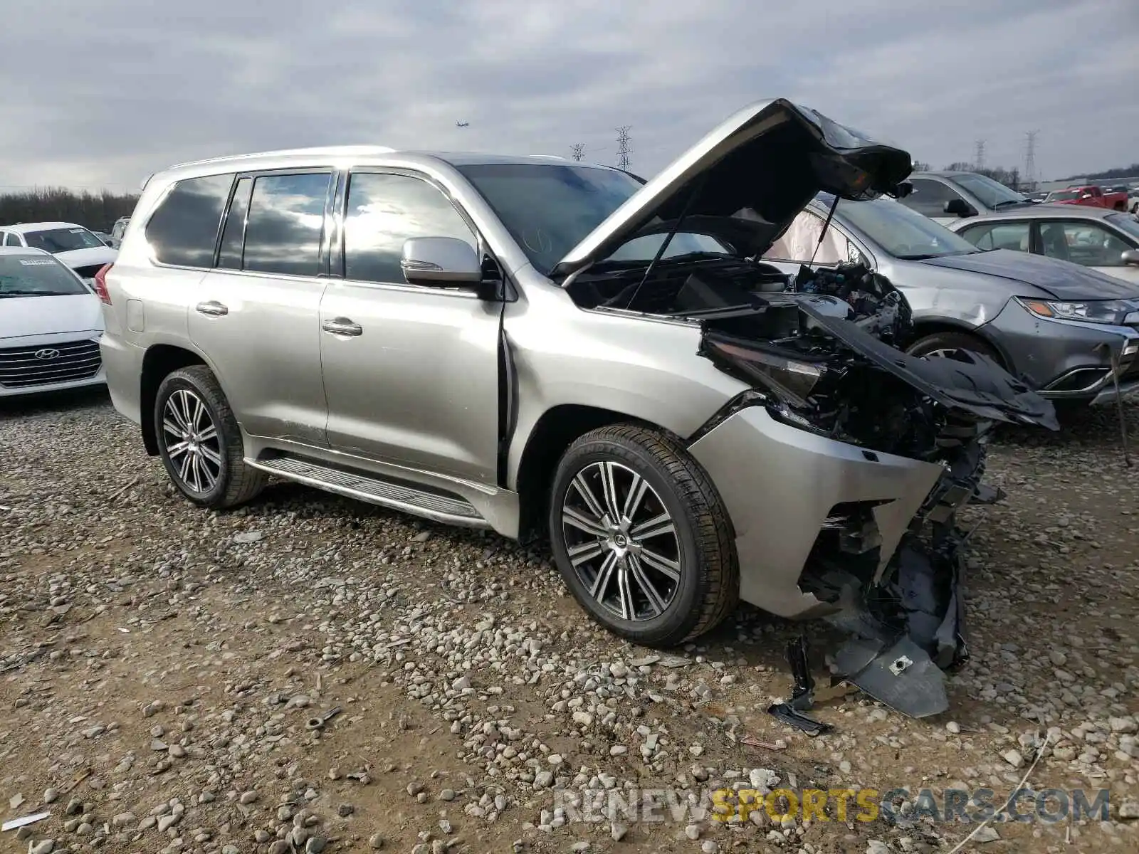 1 Photograph of a damaged car JTJFY7AX1L4323541 LEXUS LX570 2020