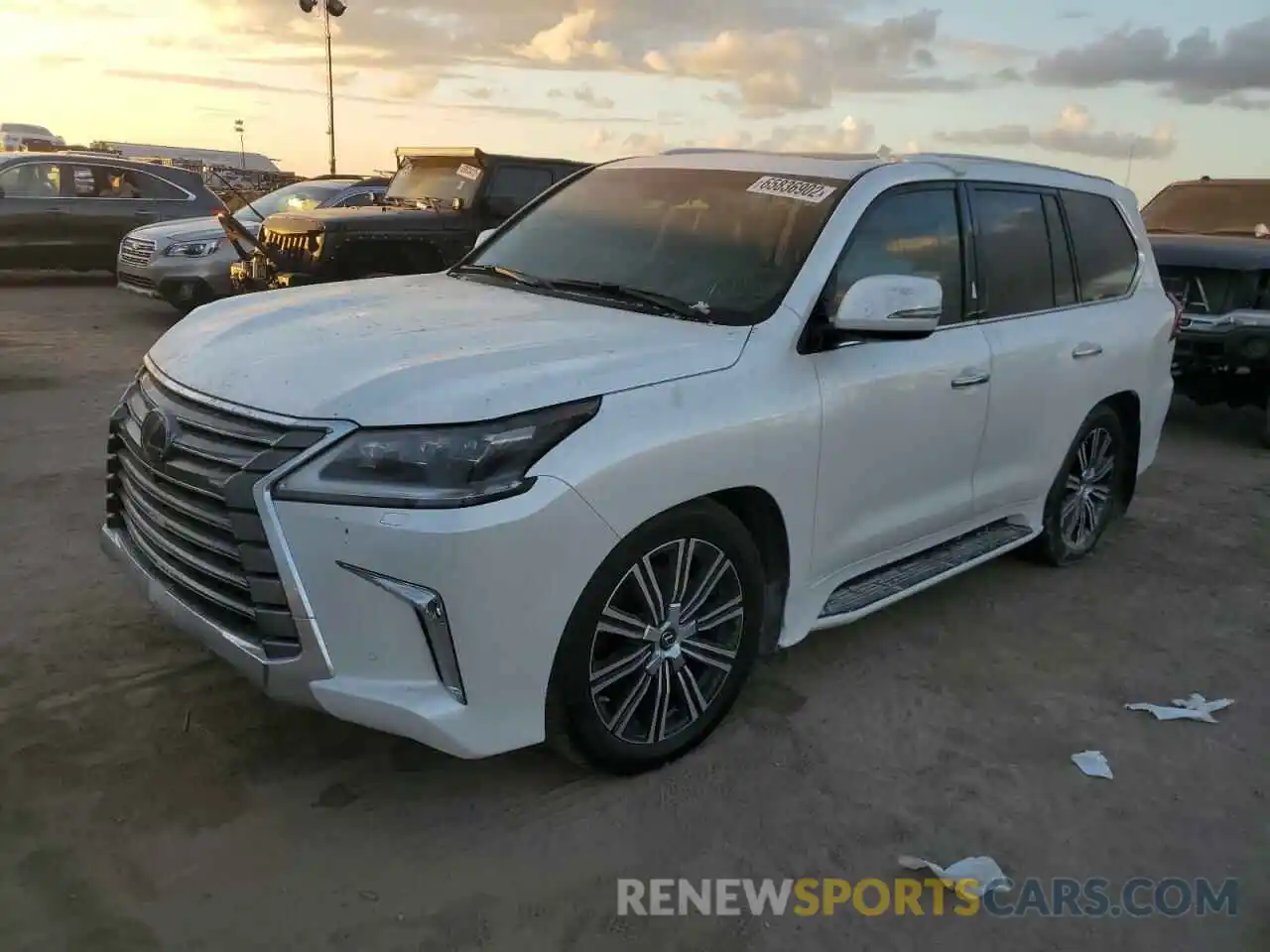 2 Фотография поврежденного автомобиля JTJFY7AX4L4313621 LEXUS LX570 2020