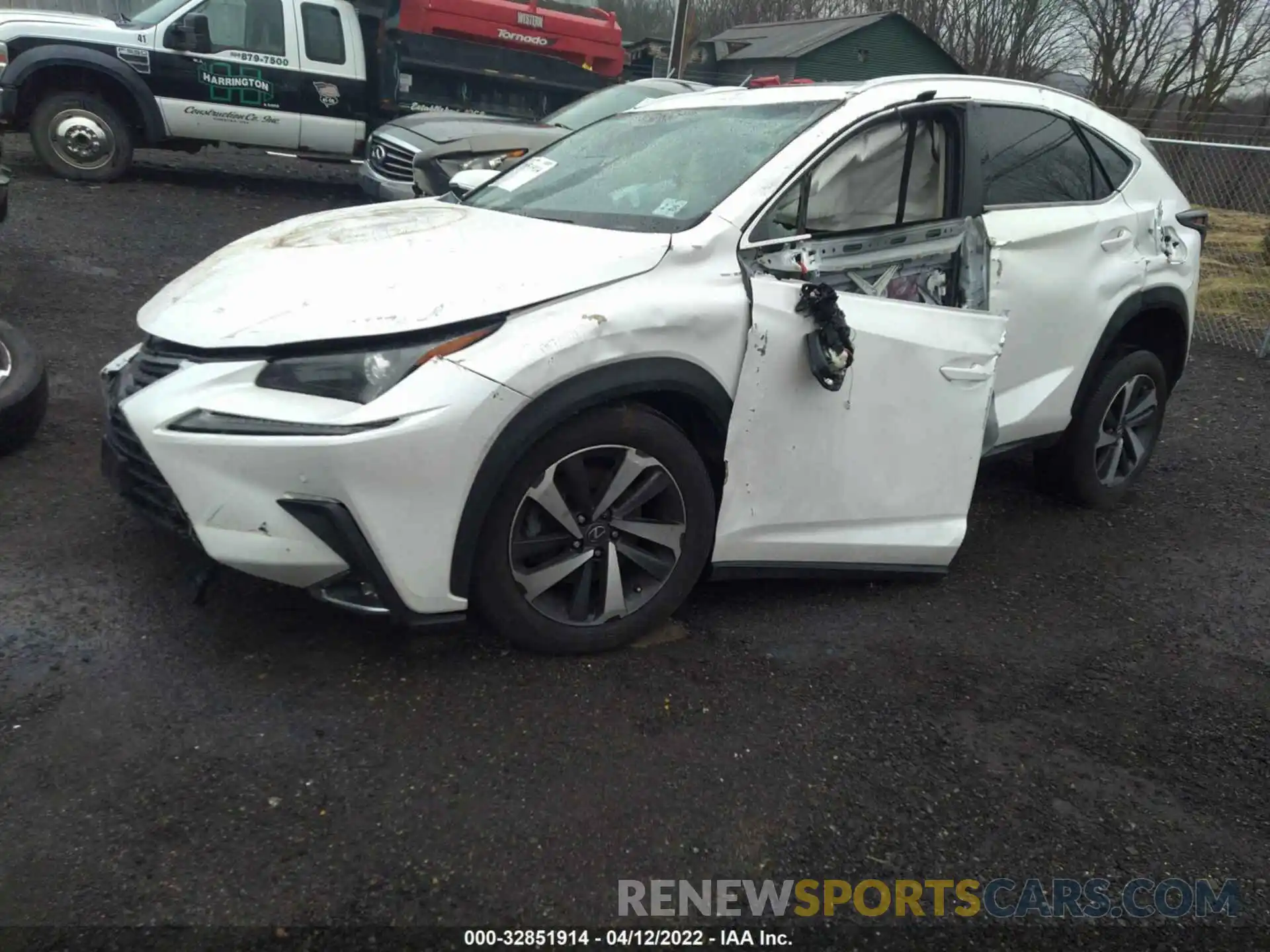 2 Фотография поврежденного автомобиля JTJBARBZ1K2197772 LEXUS NX 2019