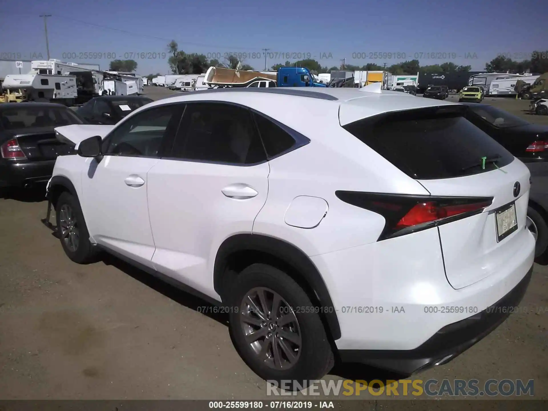 3 Фотография поврежденного автомобиля JTJBARBZ3K2211137 LEXUS NX 2019