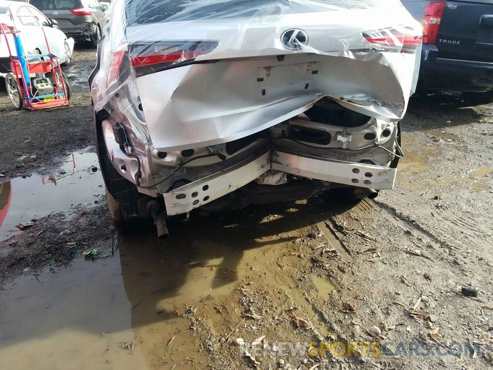 9 Фотография поврежденного автомобиля JTJBARBZ8K2181102 LEXUS NX 2019