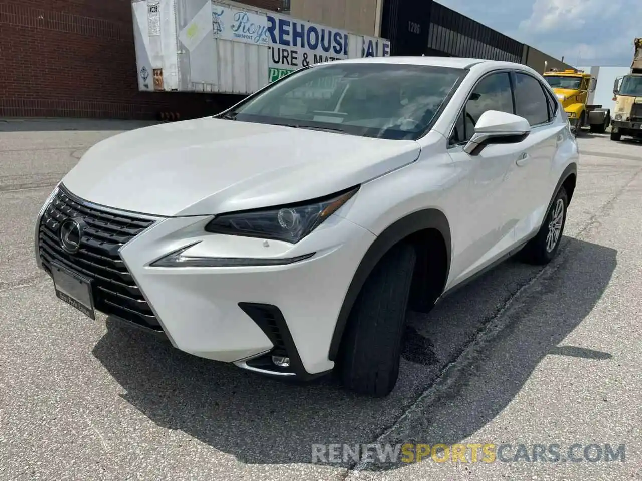 2 Фотография поврежденного автомобиля JTJBARBZ8K2206385 LEXUS NX 2019