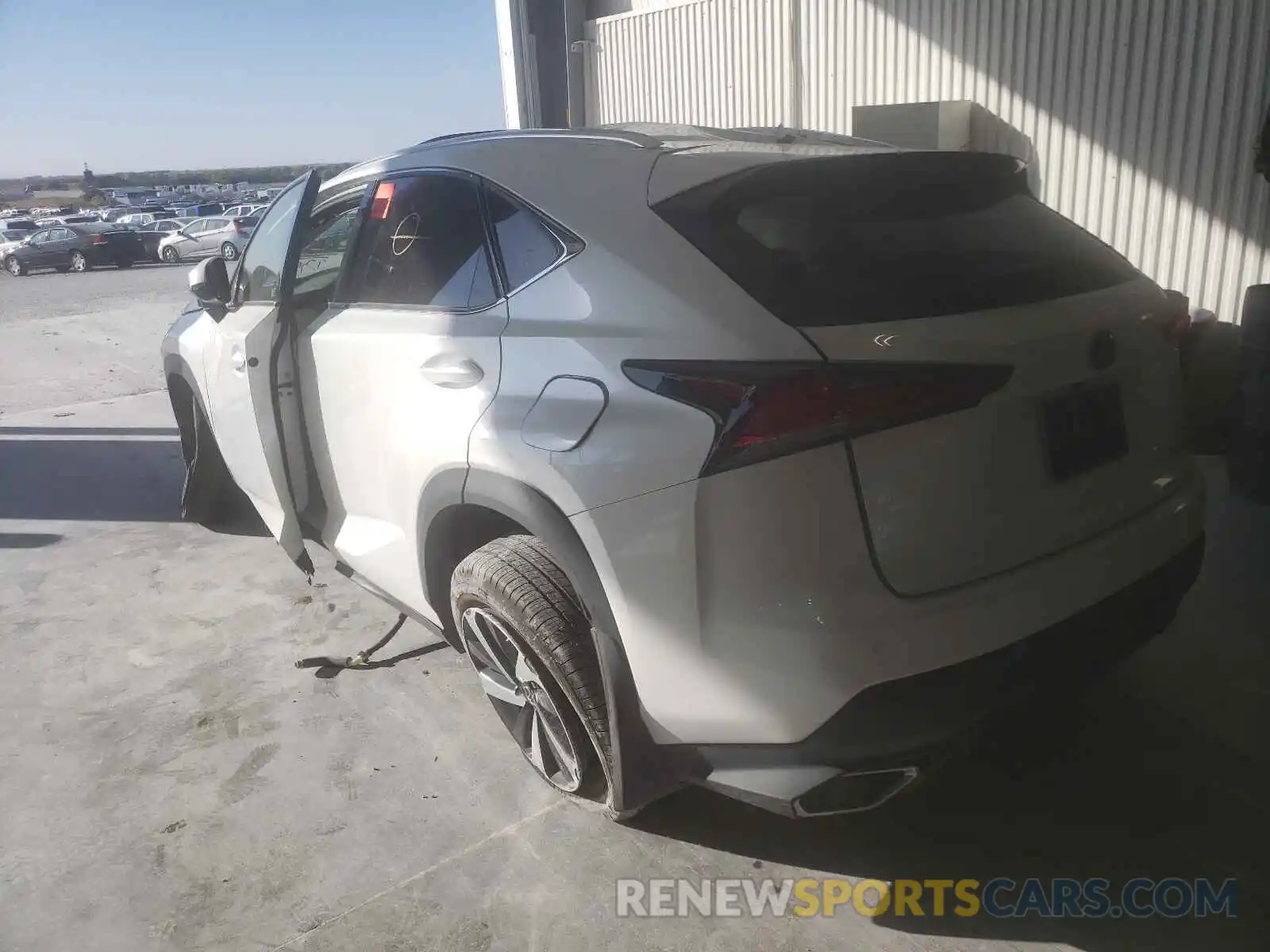 3 Фотография поврежденного автомобиля JTJBARBZXK2192392 LEXUS NX 2019