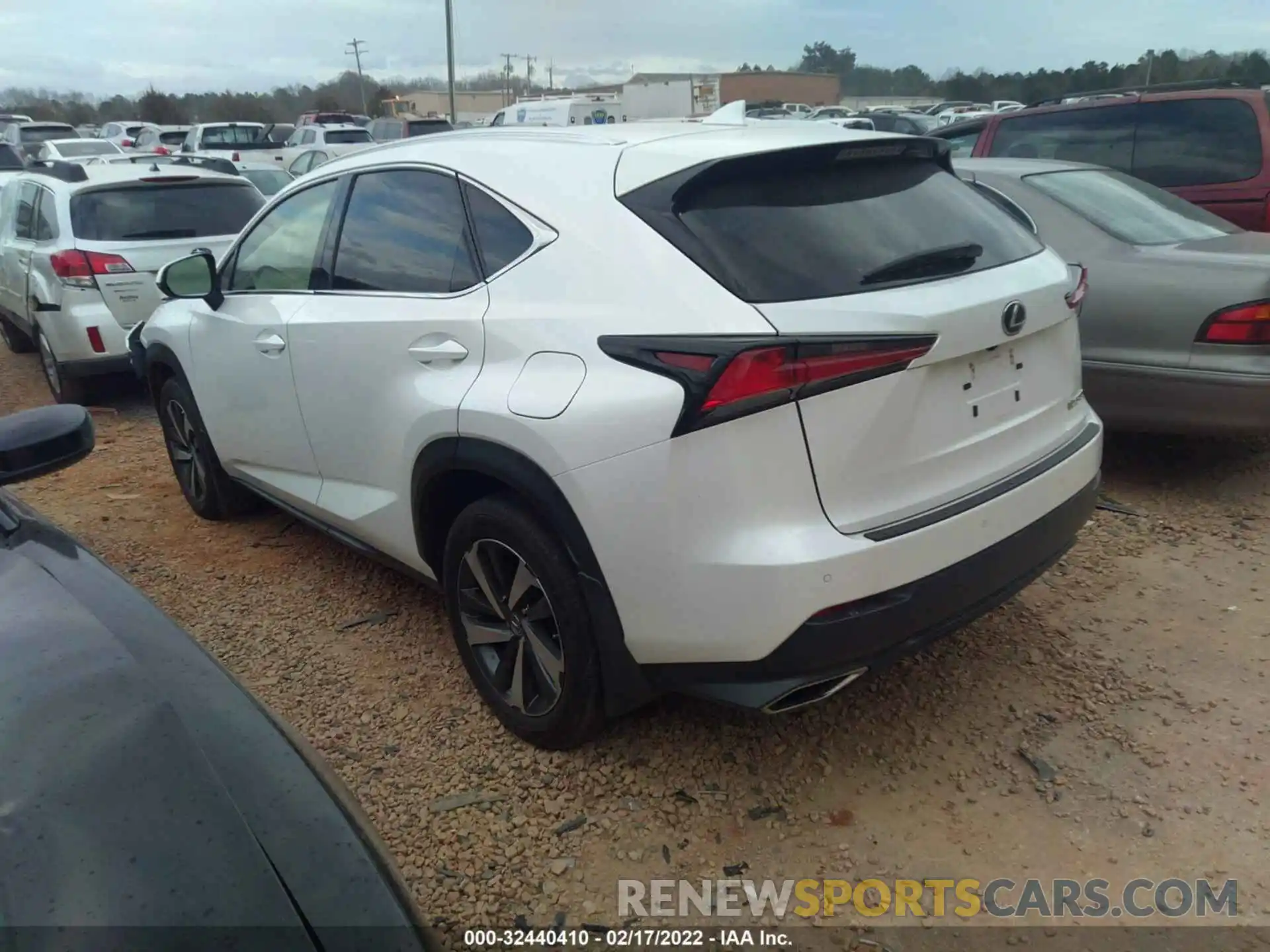 3 Фотография поврежденного автомобиля JTJBARBZXK2204069 LEXUS NX 2019