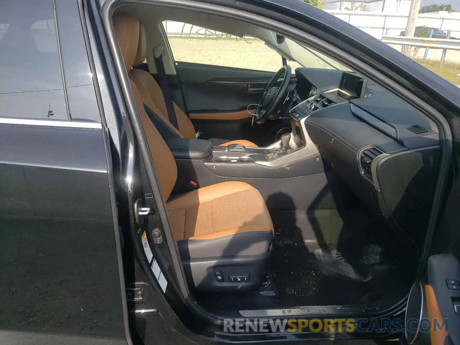 5 Photograph of a damaged car JTJBARBZXK2211460 LEXUS NX 2019