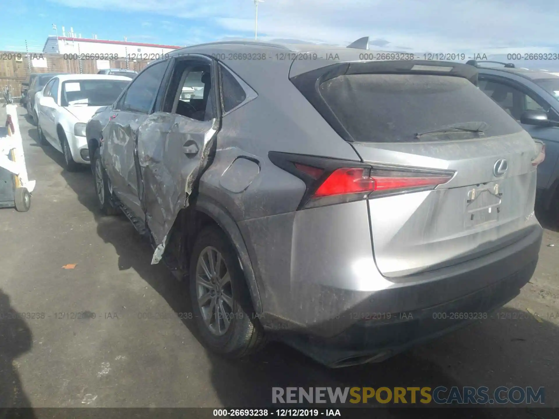 3 Фотография поврежденного автомобиля JTJBARBZXK2213175 LEXUS NX 2019