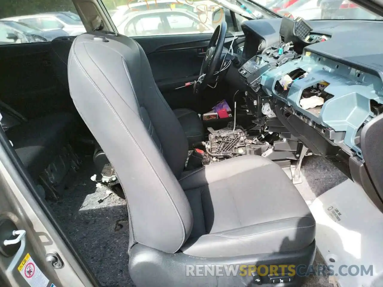 5 Photograph of a damaged car JTJBJRBZ1K2107083 LEXUS NX 2019