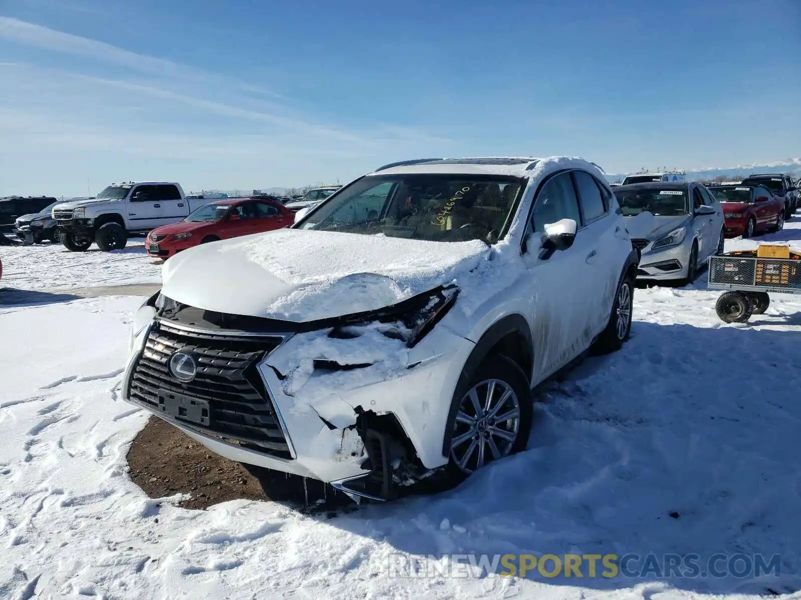 2 Фотография поврежденного автомобиля JTJBJRBZ2K2102944 LEXUS NX 2019