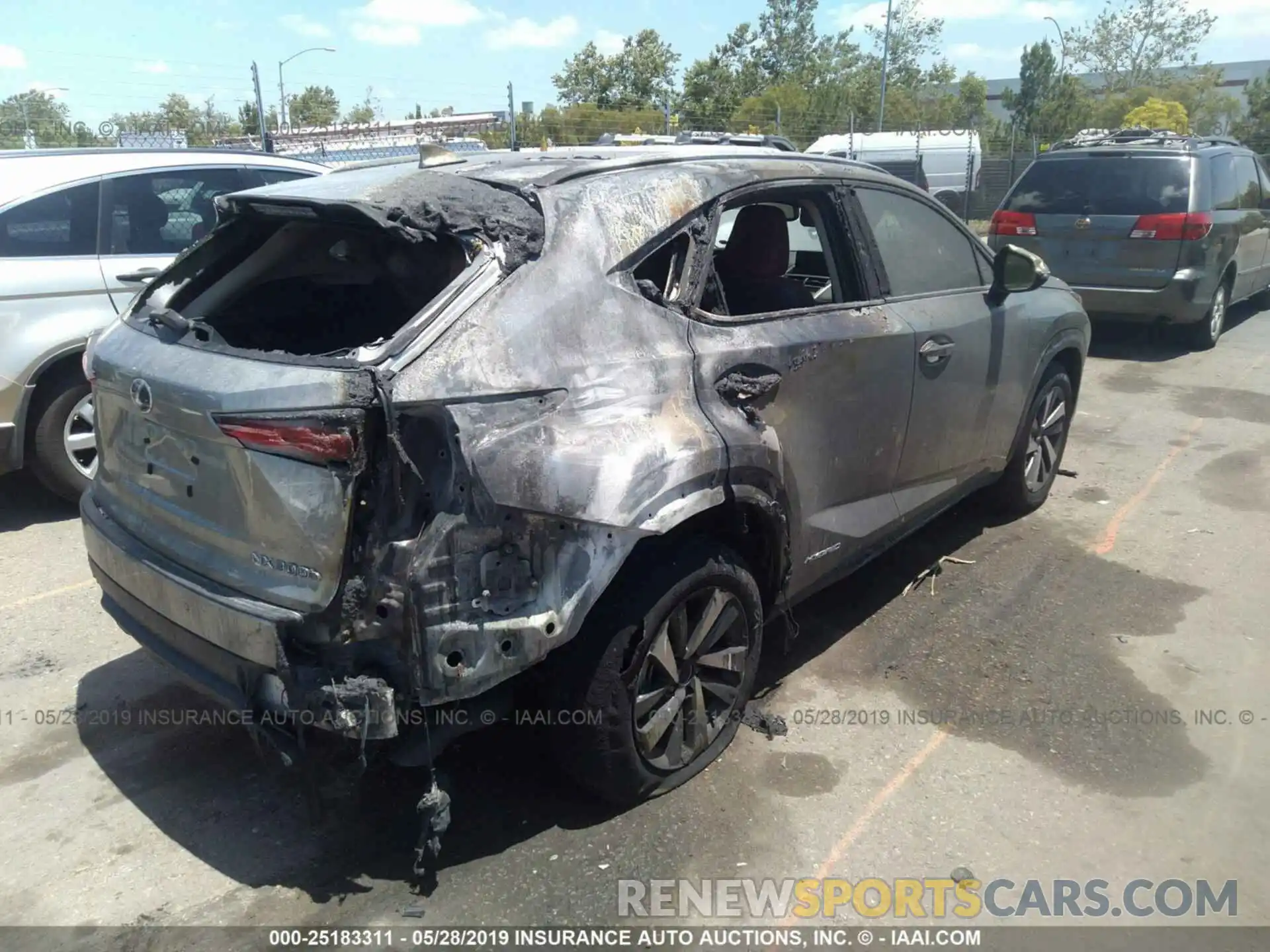 4 Фотография поврежденного автомобиля JTJBJRBZ4K2108695 LEXUS NX 2019