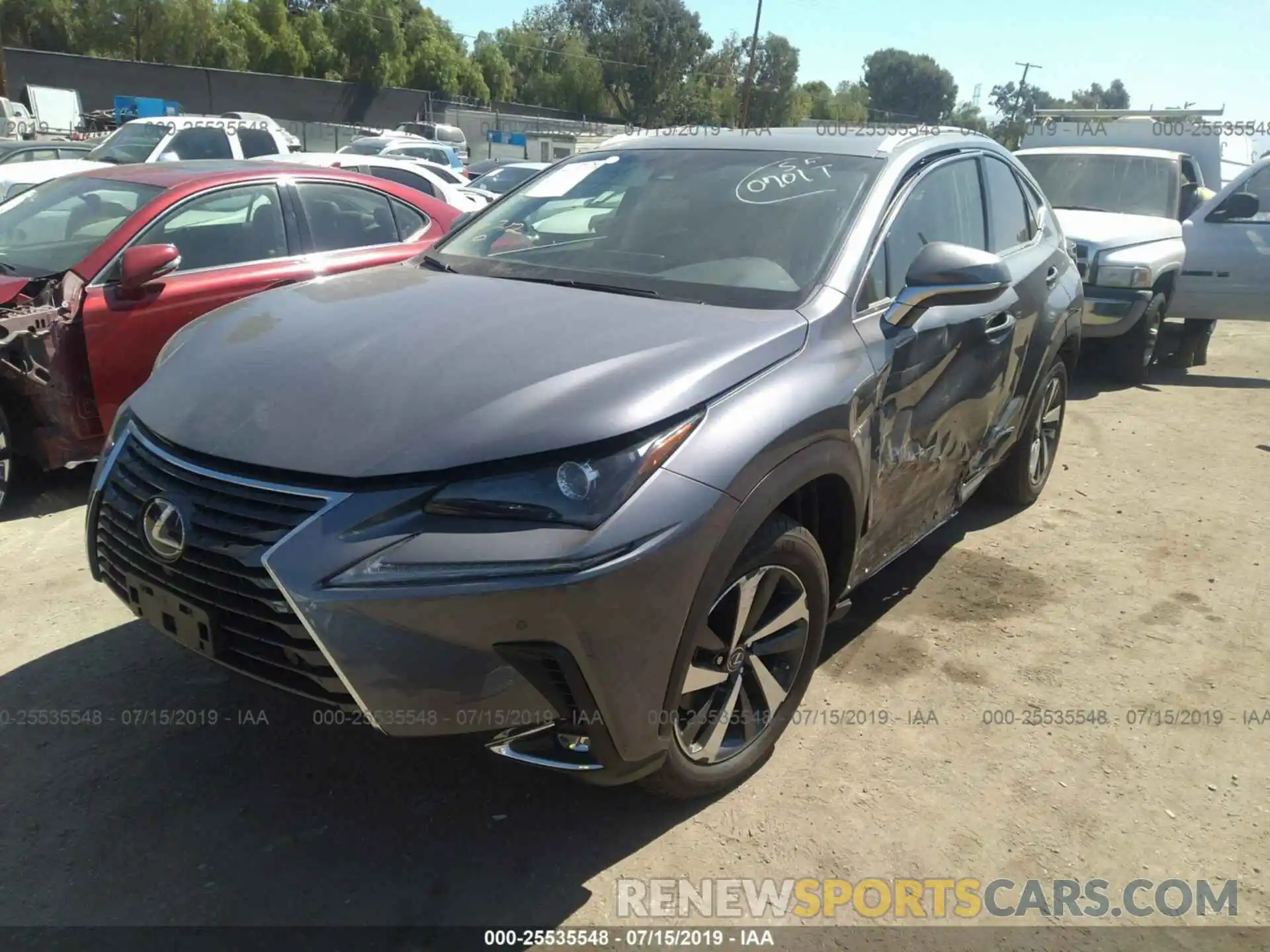 2 Фотография поврежденного автомобиля JTJBJRBZ5K2124307 LEXUS NX 2019