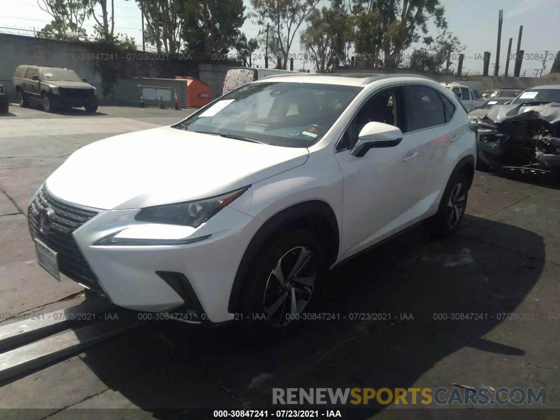 2 Фотография поврежденного автомобиля JTJBJRBZ6K2106768 LEXUS NX 2019