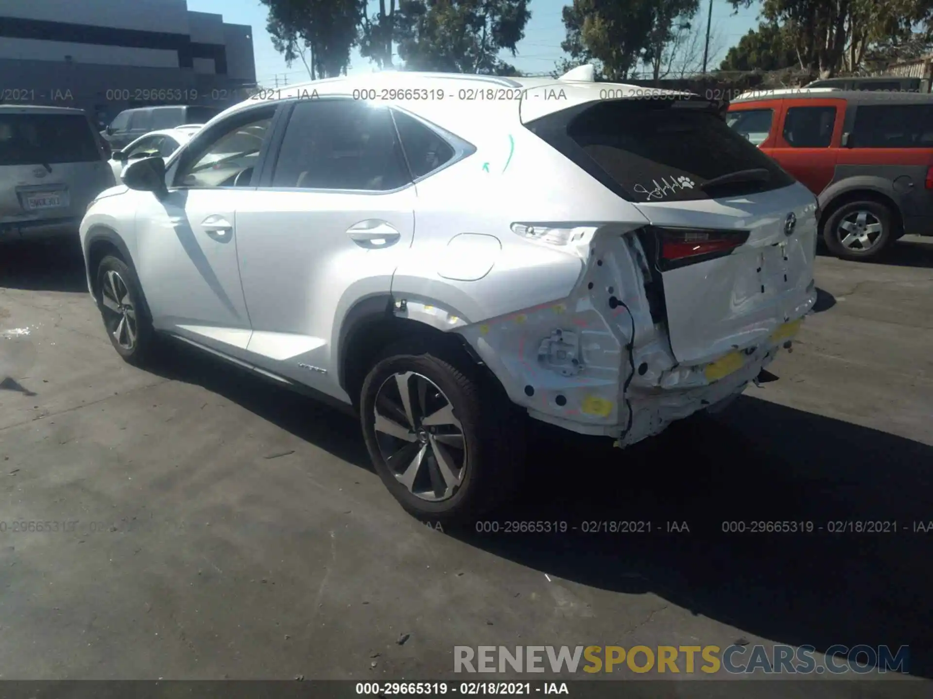 3 Фотография поврежденного автомобиля JTJBJRBZ7K2115351 LEXUS NX 2019