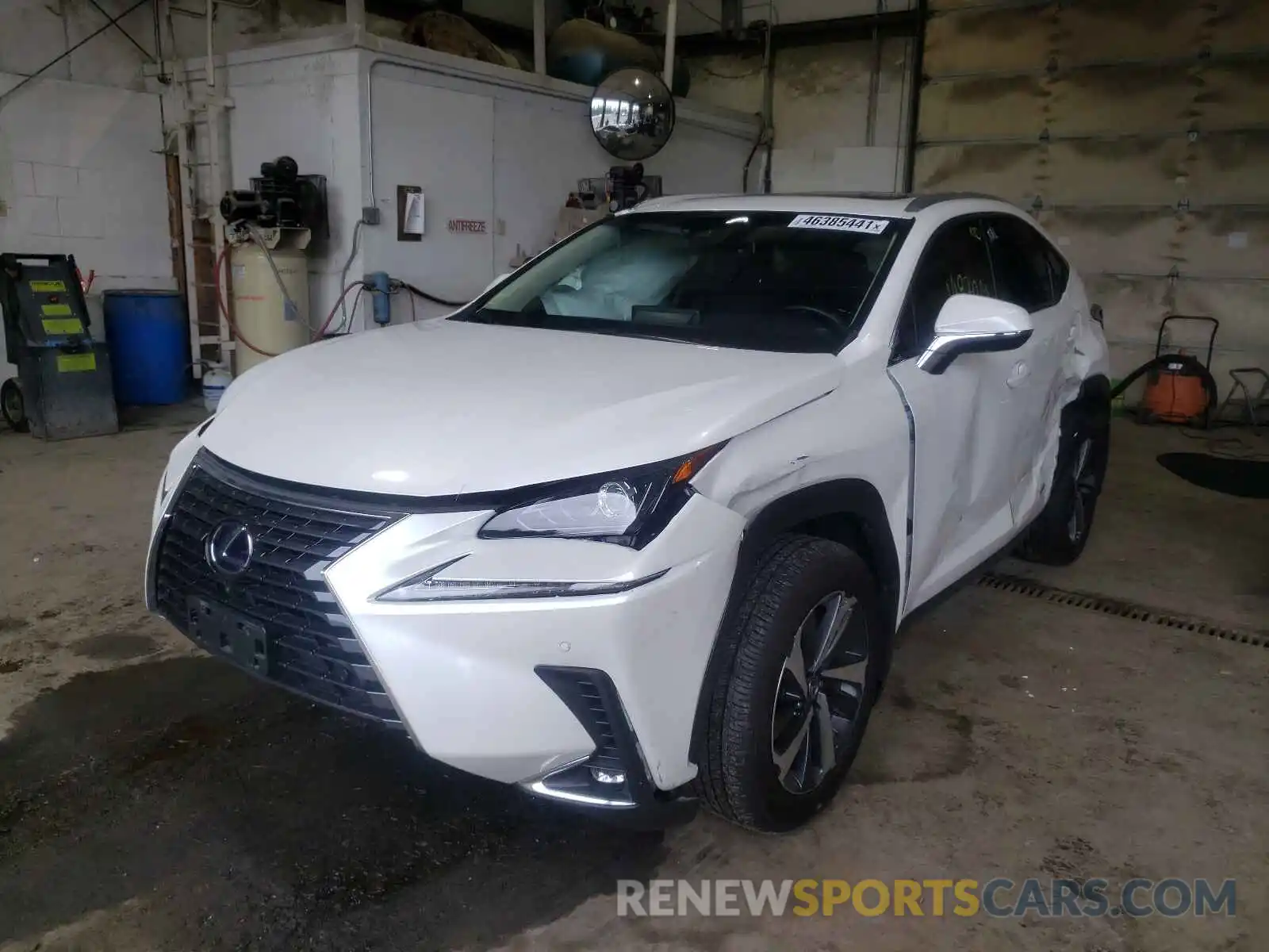 2 Фотография поврежденного автомобиля JTJBJRBZ8K2105623 LEXUS NX 2019