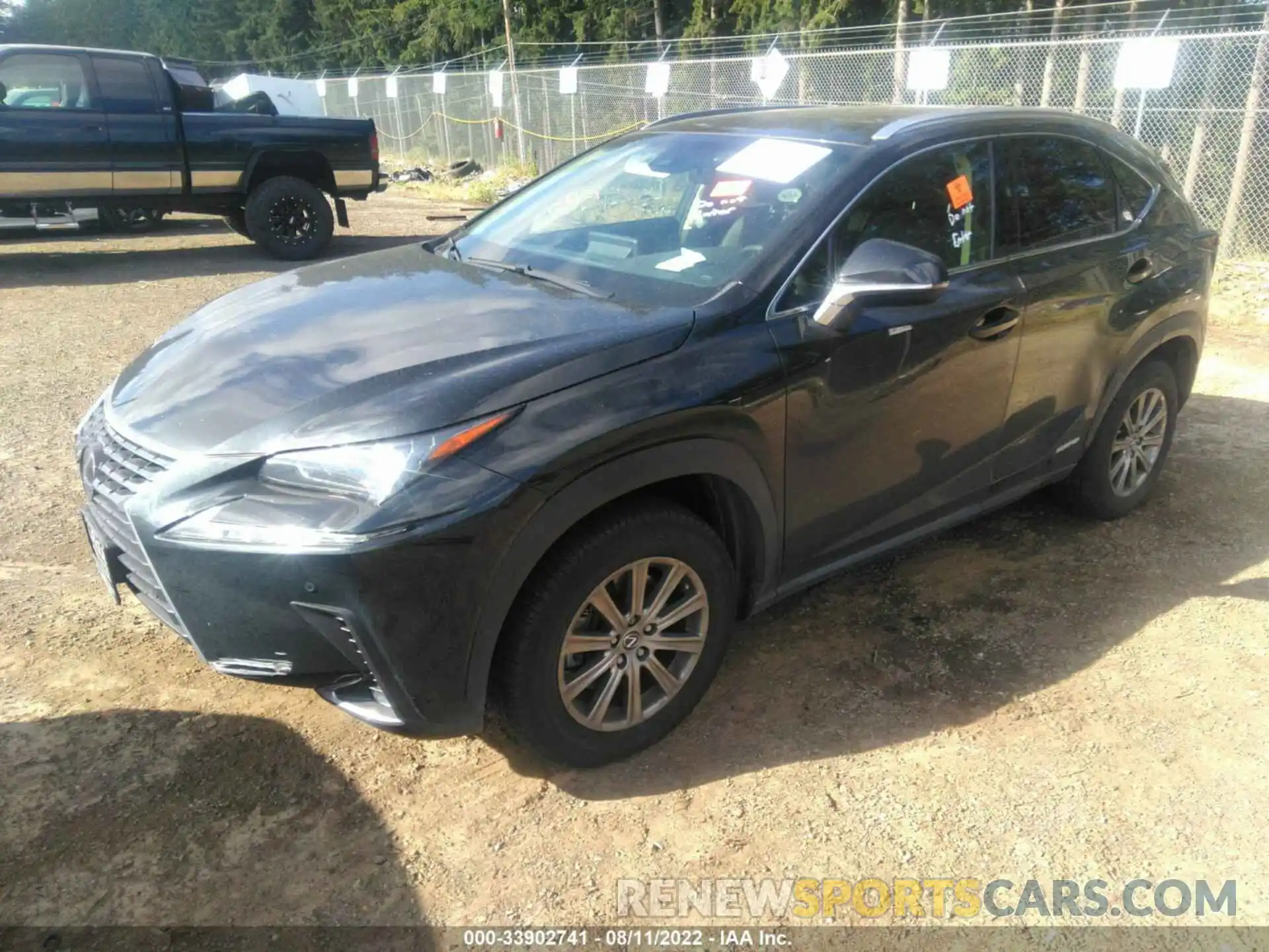 2 Фотография поврежденного автомобиля JTJBJRBZ8K2120638 LEXUS NX 2019