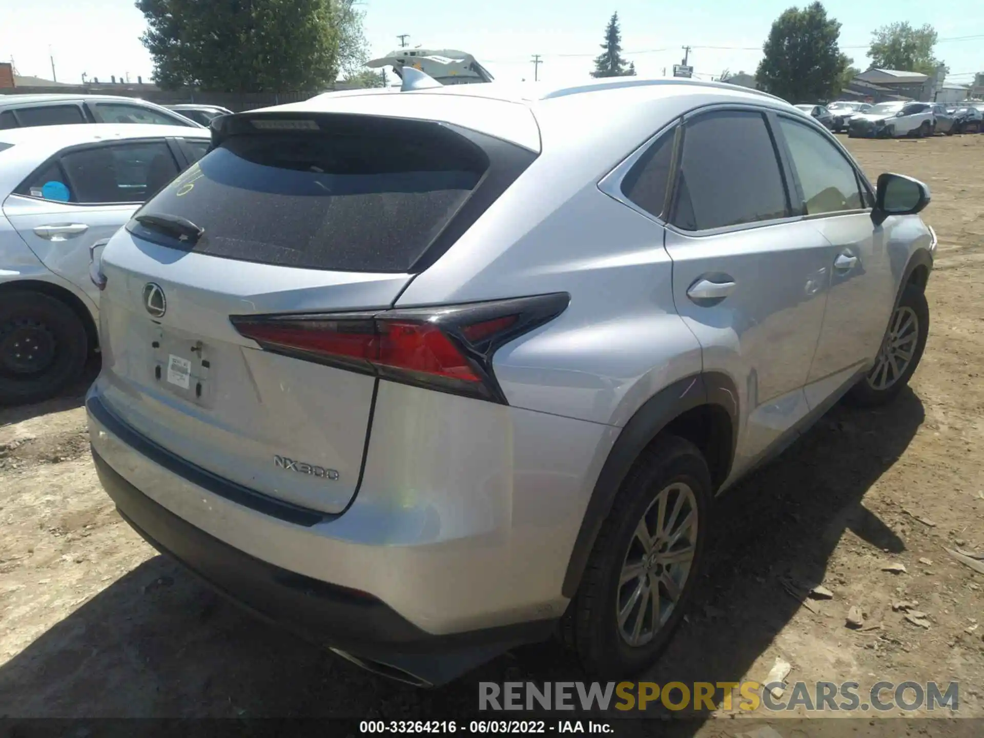 4 Фотография поврежденного автомобиля JTJYARBZ0K2145897 LEXUS NX 2019