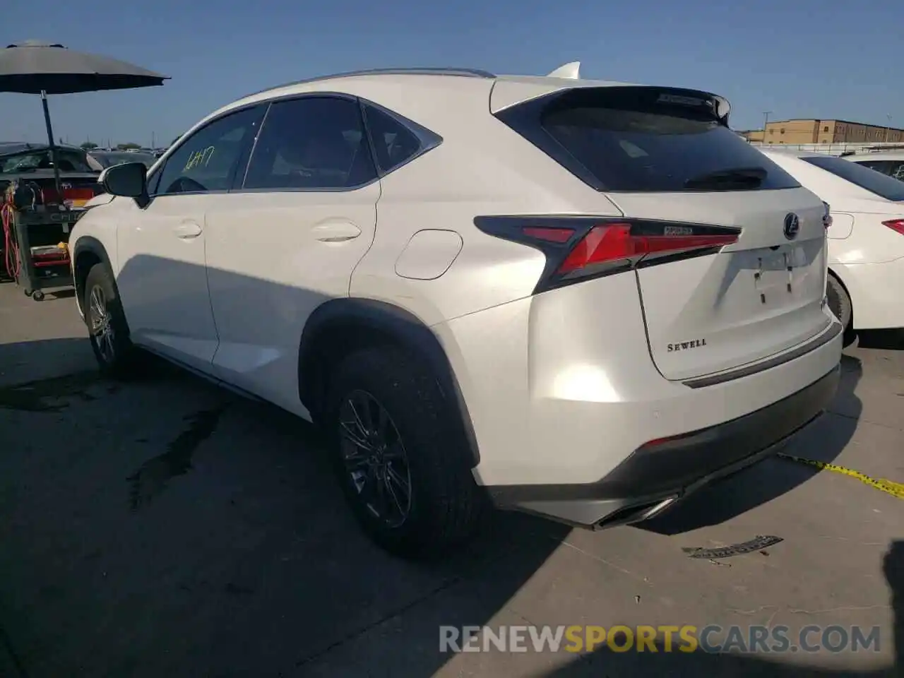 3 Фотография поврежденного автомобиля JTJYARBZ0K2156043 LEXUS NX 2019