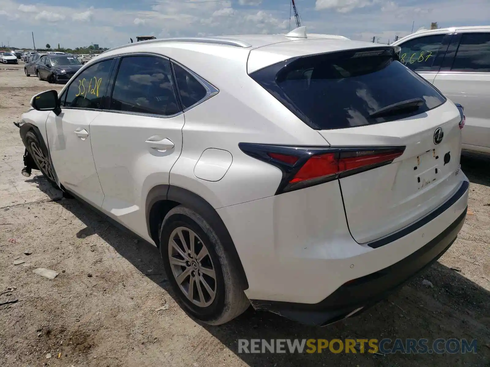 3 Фотография поврежденного автомобиля JTJYARBZ1K2125884 LEXUS NX 2019