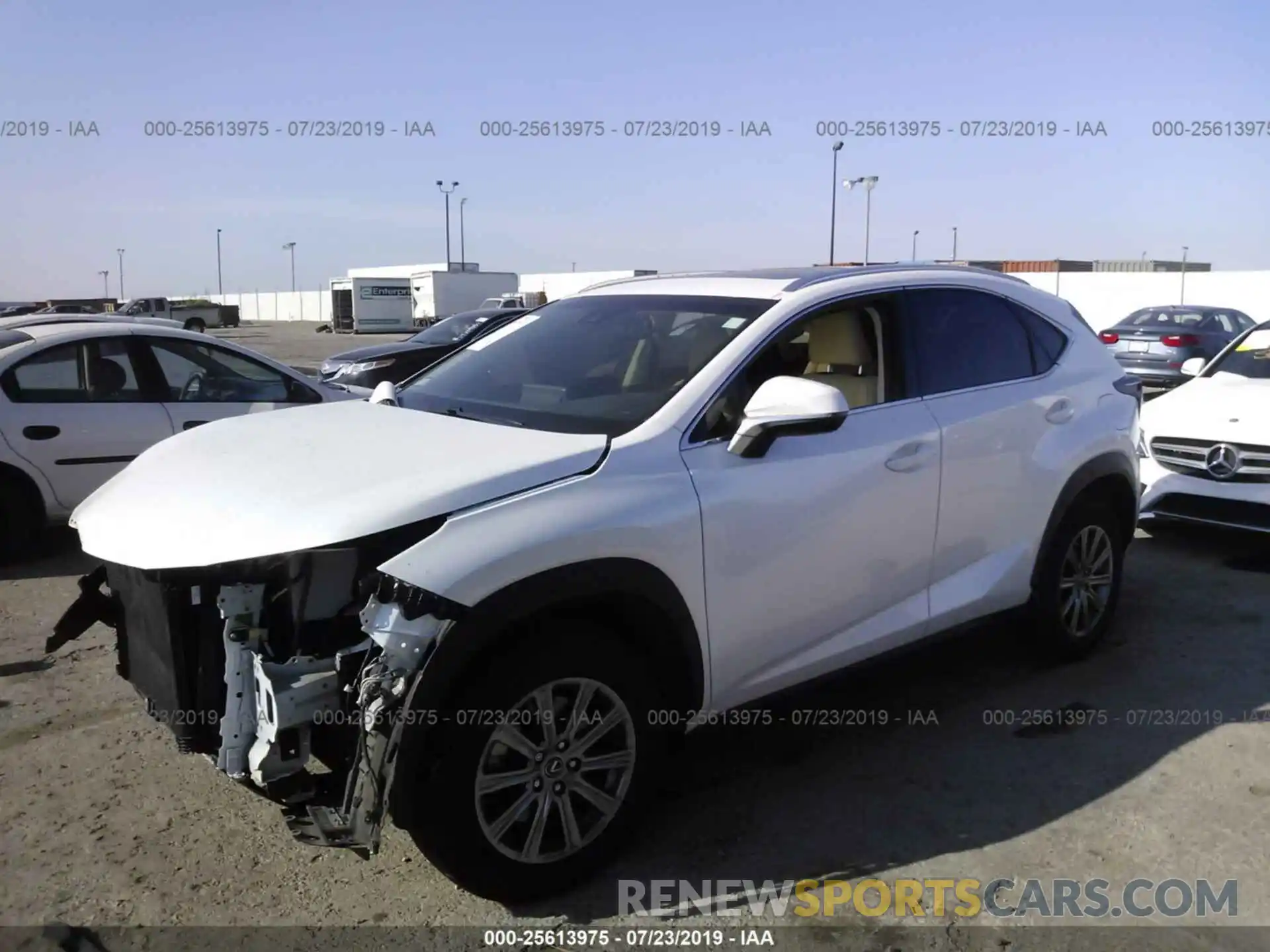 2 Фотография поврежденного автомобиля JTJYARBZ1K2126520 LEXUS NX 2019