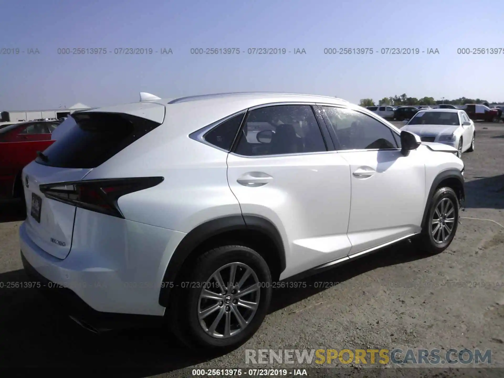 4 Фотография поврежденного автомобиля JTJYARBZ1K2126520 LEXUS NX 2019