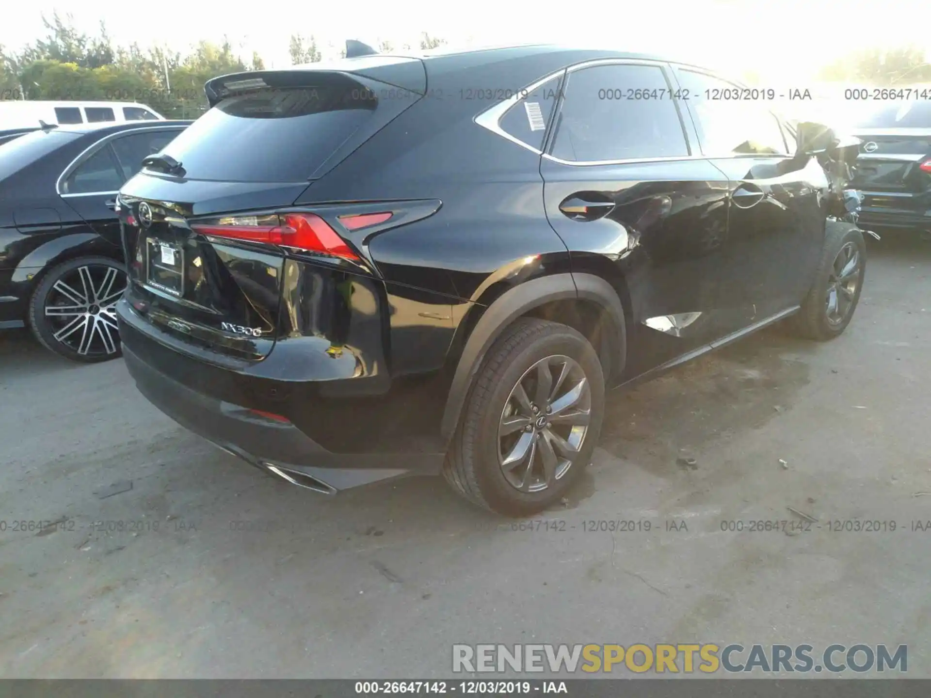 4 Фотография поврежденного автомобиля JTJYARBZ1K2131233 LEXUS NX 2019