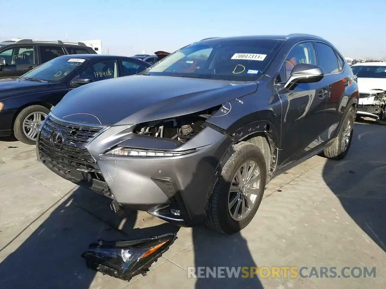 2 Фотография поврежденного автомобиля JTJYARBZ1K2135931 LEXUS NX 2019