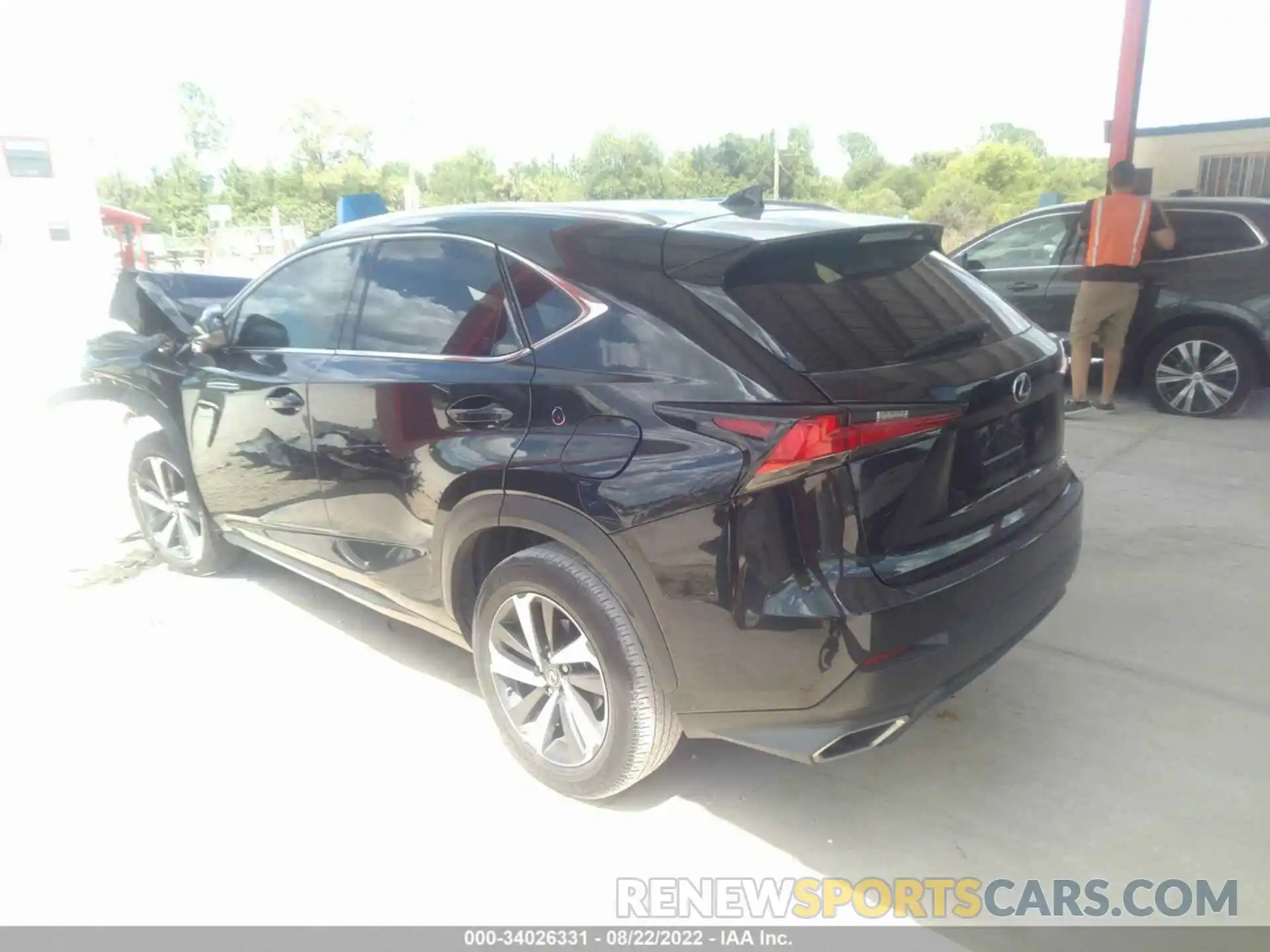 3 Фотография поврежденного автомобиля JTJYARBZ1K2136786 LEXUS NX 2019