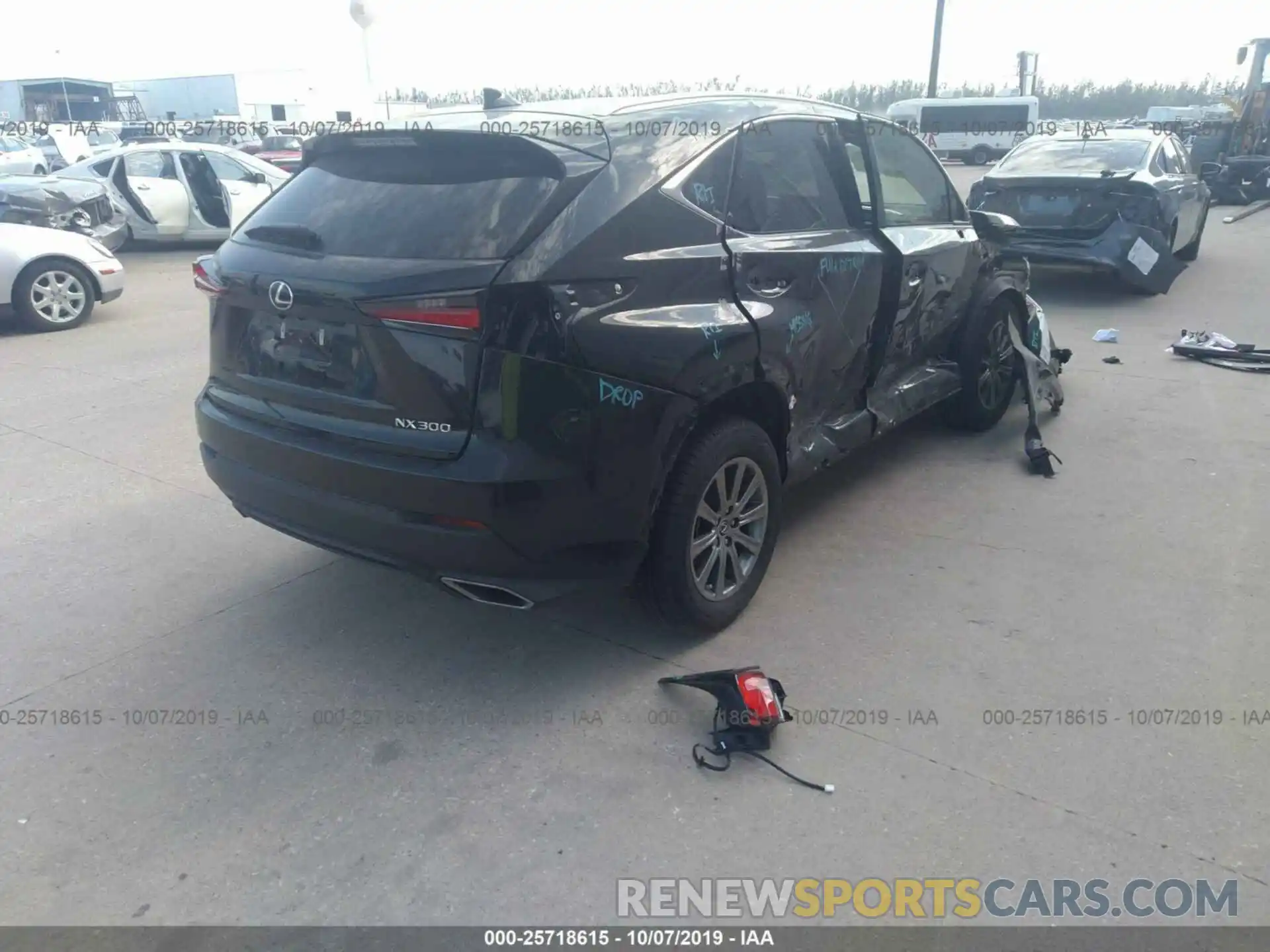 4 Фотография поврежденного автомобиля JTJYARBZ1K2137646 LEXUS NX 2019