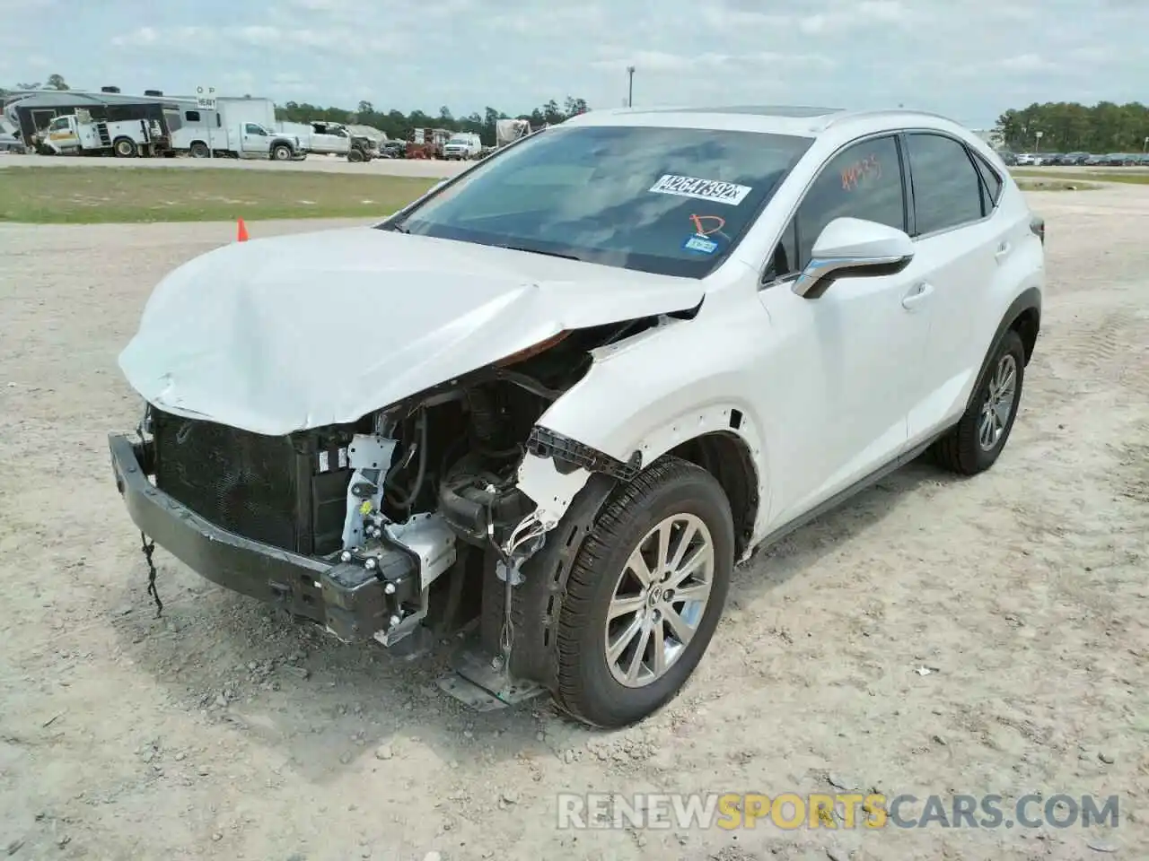 2 Фотография поврежденного автомобиля JTJYARBZ1K2142054 LEXUS NX 2019