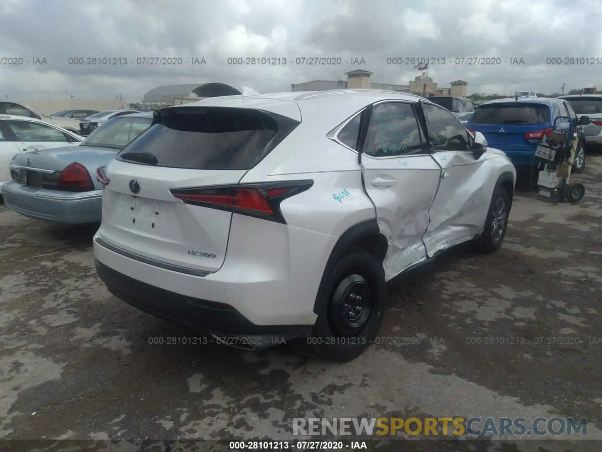 4 Фотография поврежденного автомобиля JTJYARBZ1K2154253 LEXUS NX 2019
