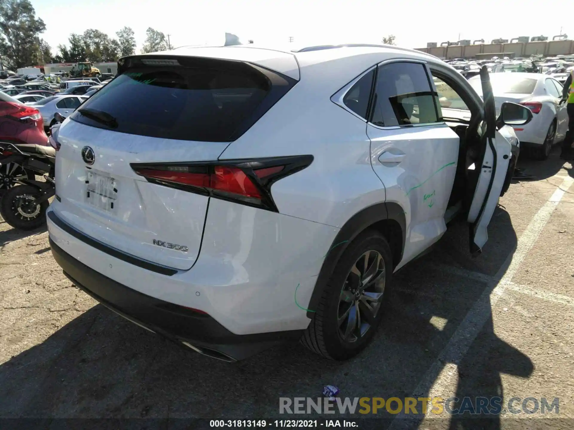 4 Фотография поврежденного автомобиля JTJYARBZ2K2127465 LEXUS NX 2019