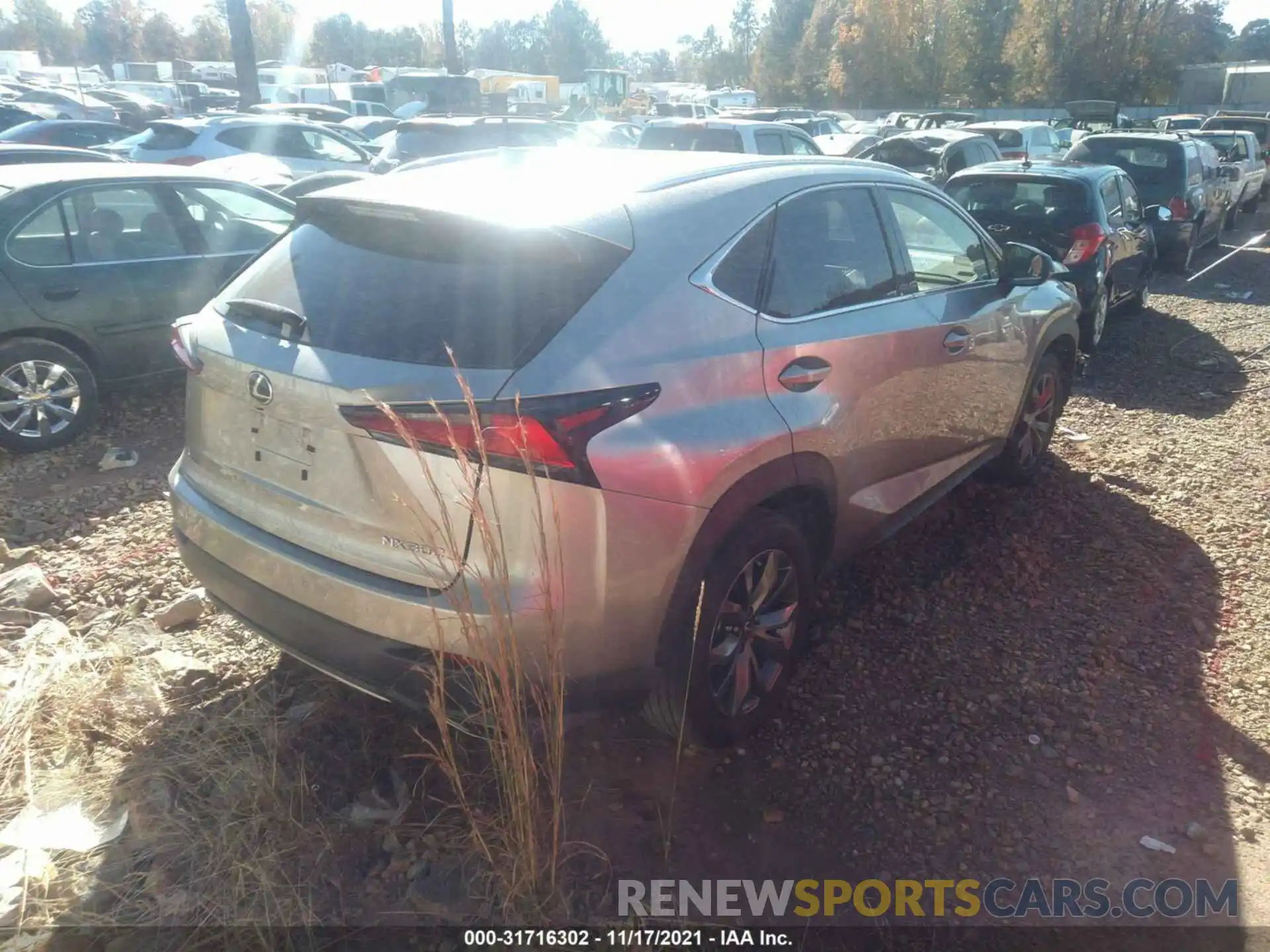 4 Фотография поврежденного автомобиля JTJYARBZ2K2128440 LEXUS NX 2019